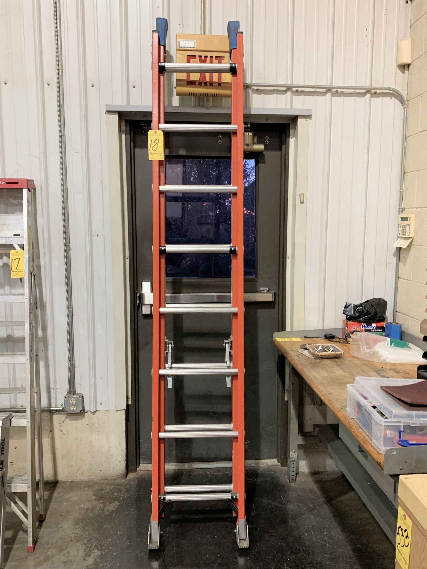 Werner 16' Fiberglass Extension Ladder