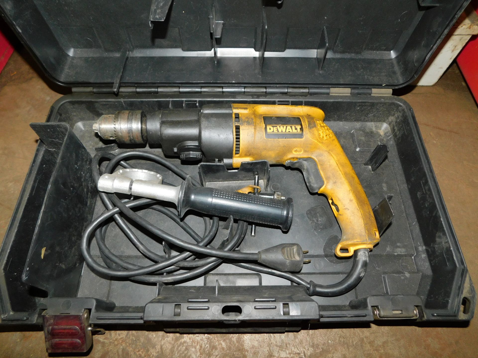 Dewalt DW 505 Hammer Drill with Case, 1/2" cap.