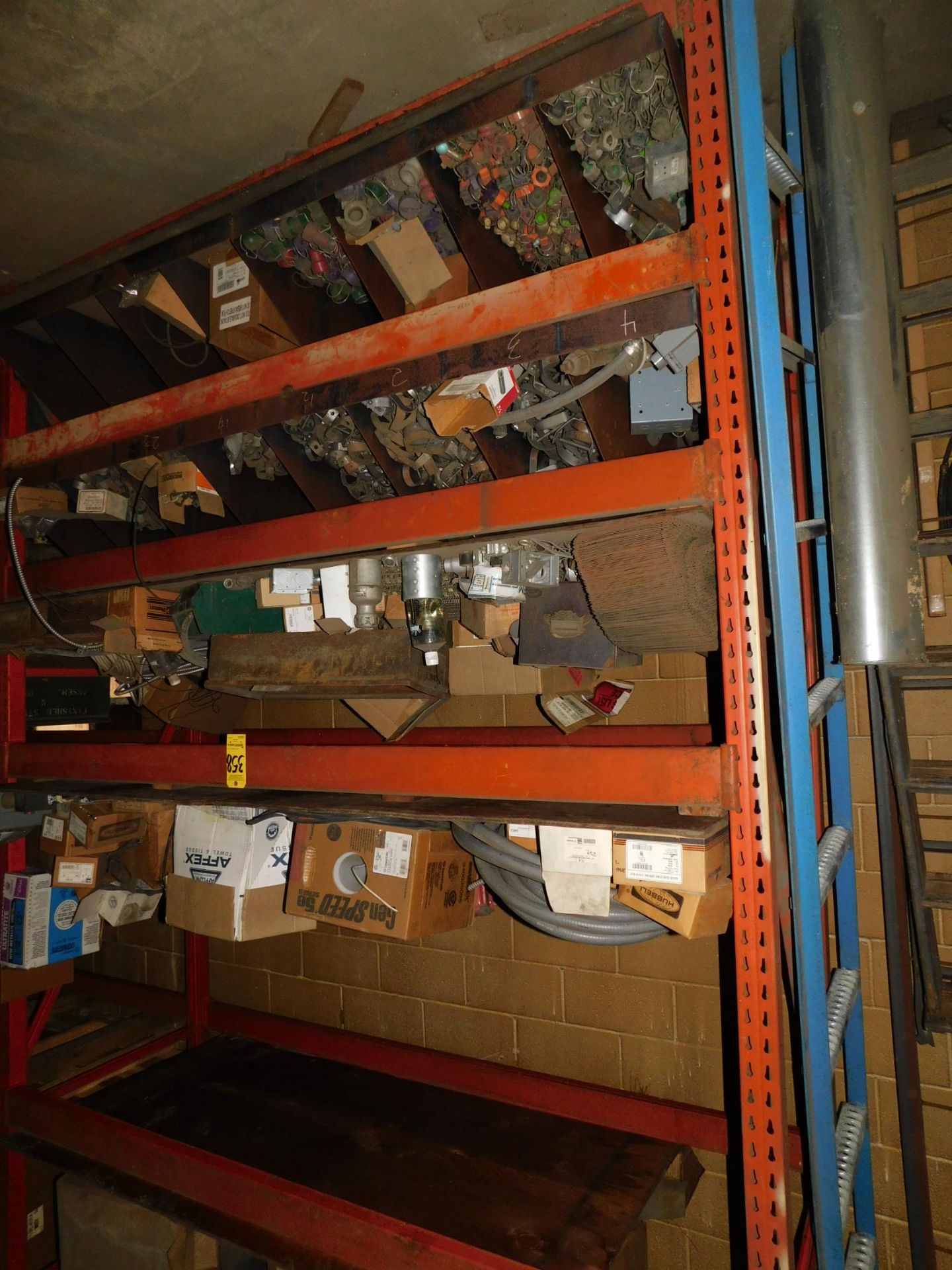 Contents of (1) Section Pallet Shelving