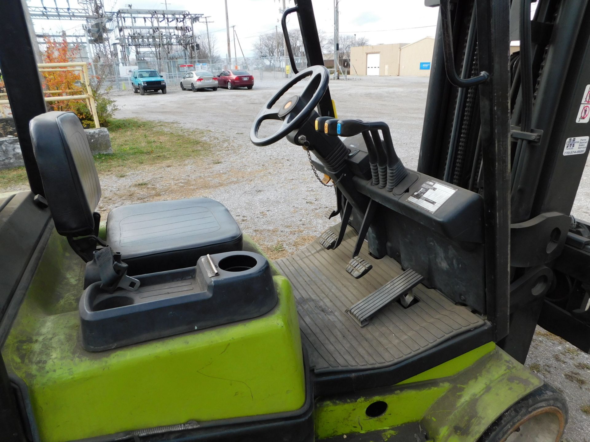 Clark Model CGC30 Forklift, SN C365L-0419-9516FB, 4,200 lb. cap., LP, Hard Tire, 3-Stage Mast, - Image 15 of 21