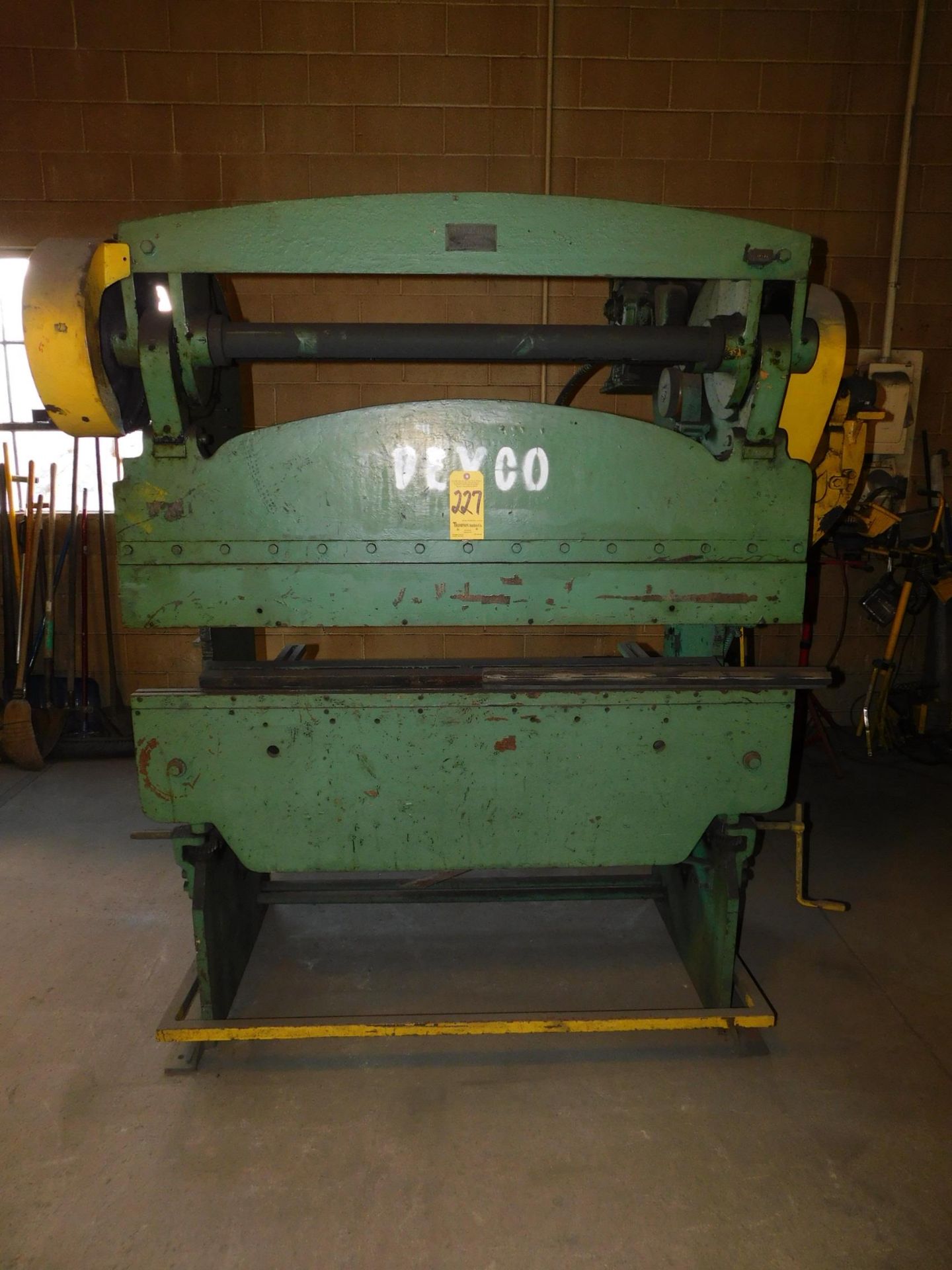 Chicago Dreis & Krump Model 254 Mechanical Press Brake, SN L727, 5' x 25 Ton, 5' Overall Length, - Image 2 of 6