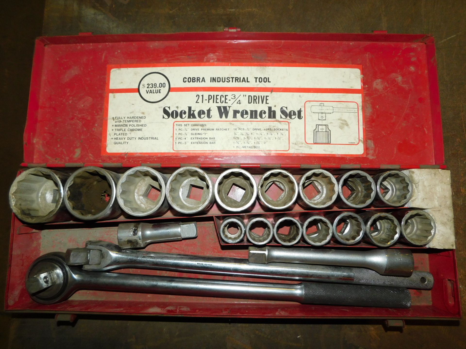 Ratchet and Socket Set, 3/4"-2 3/4" Drive