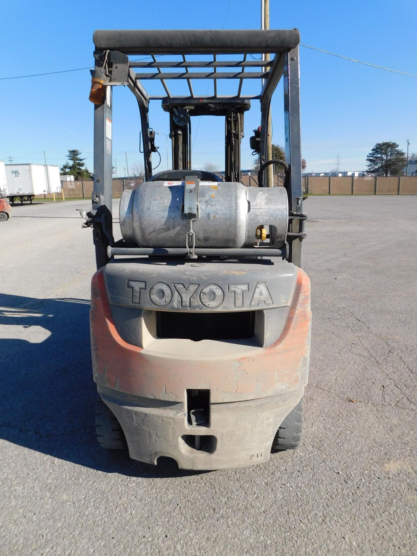 Toyota 8FGU15 Fork Lift Truck, SN 64658, 2,500 lb. Max. Load Capacity, LP Gas Engine, Overhead - Image 6 of 21