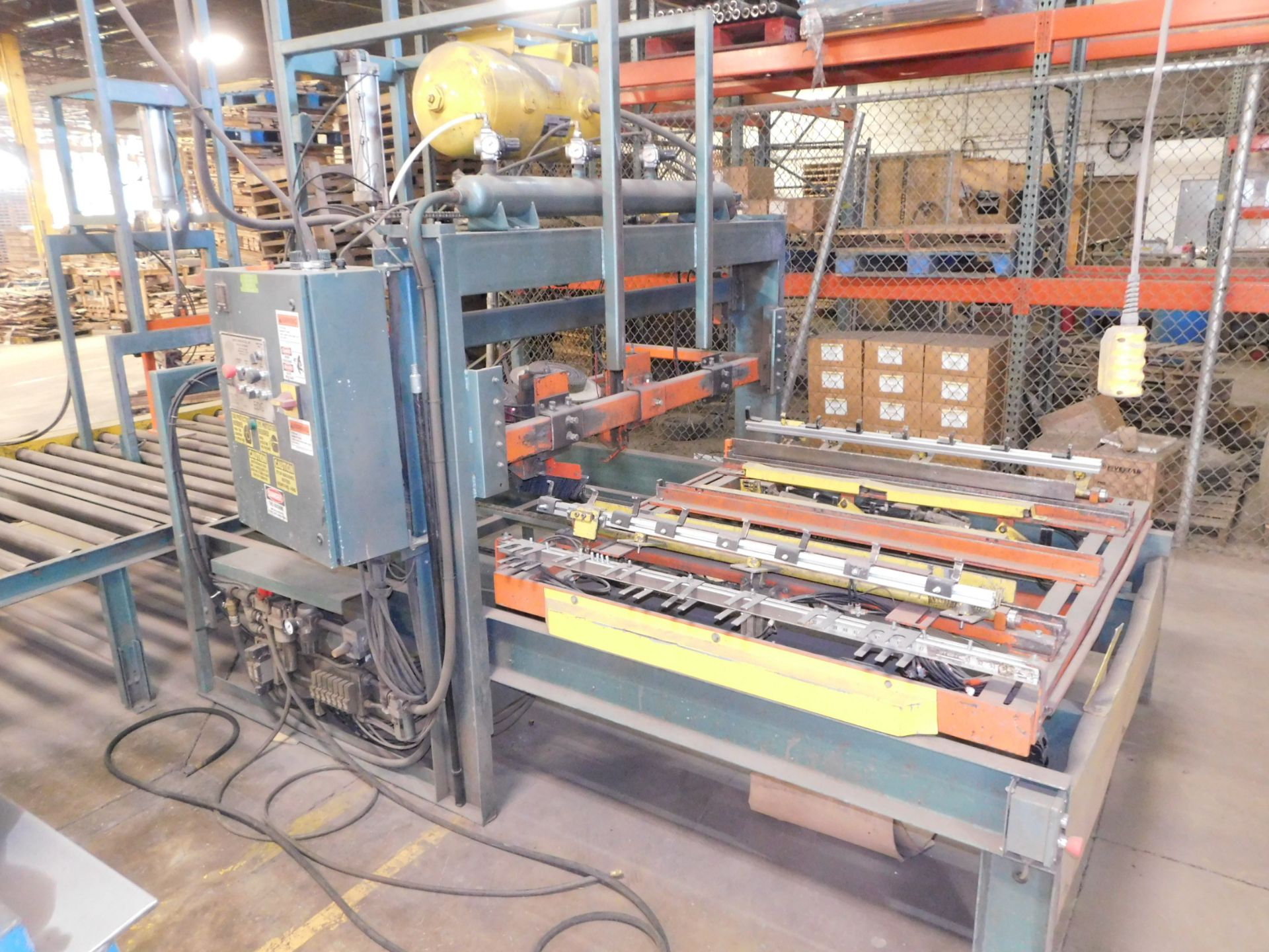 Rayco Edge Automatic Pallet Nailer, 64" x 10' Infeed Roller Conveyor, 6' x7' Stacking Area, Auto - Image 4 of 11