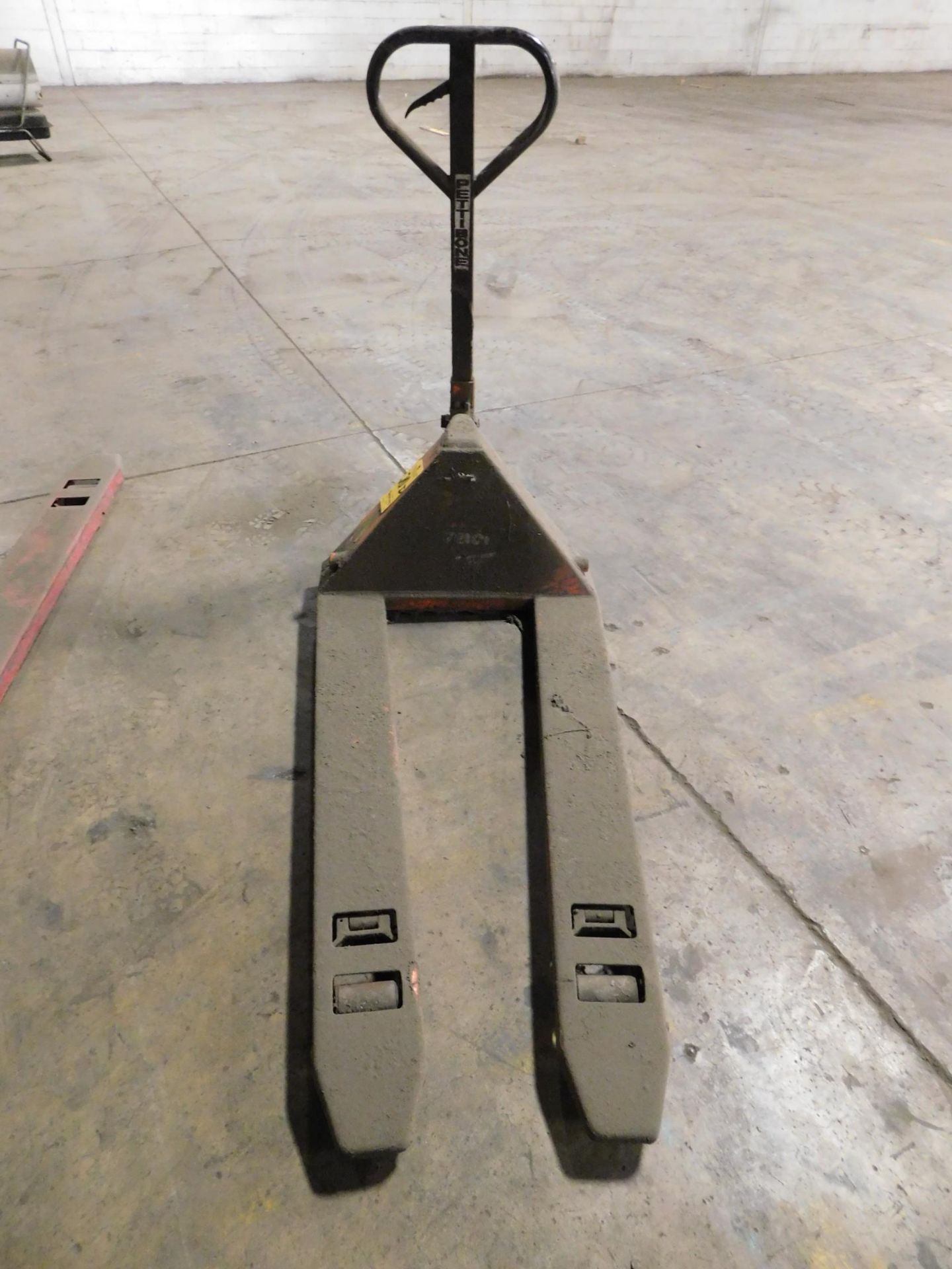 Pallet Jack, 5,500 lb. cap., Needs repair