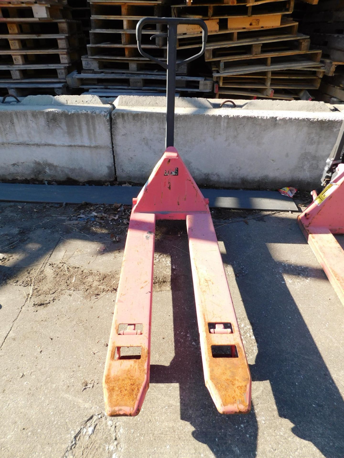 Pallet Jack, 6,600 lb. cap., Needs Repair