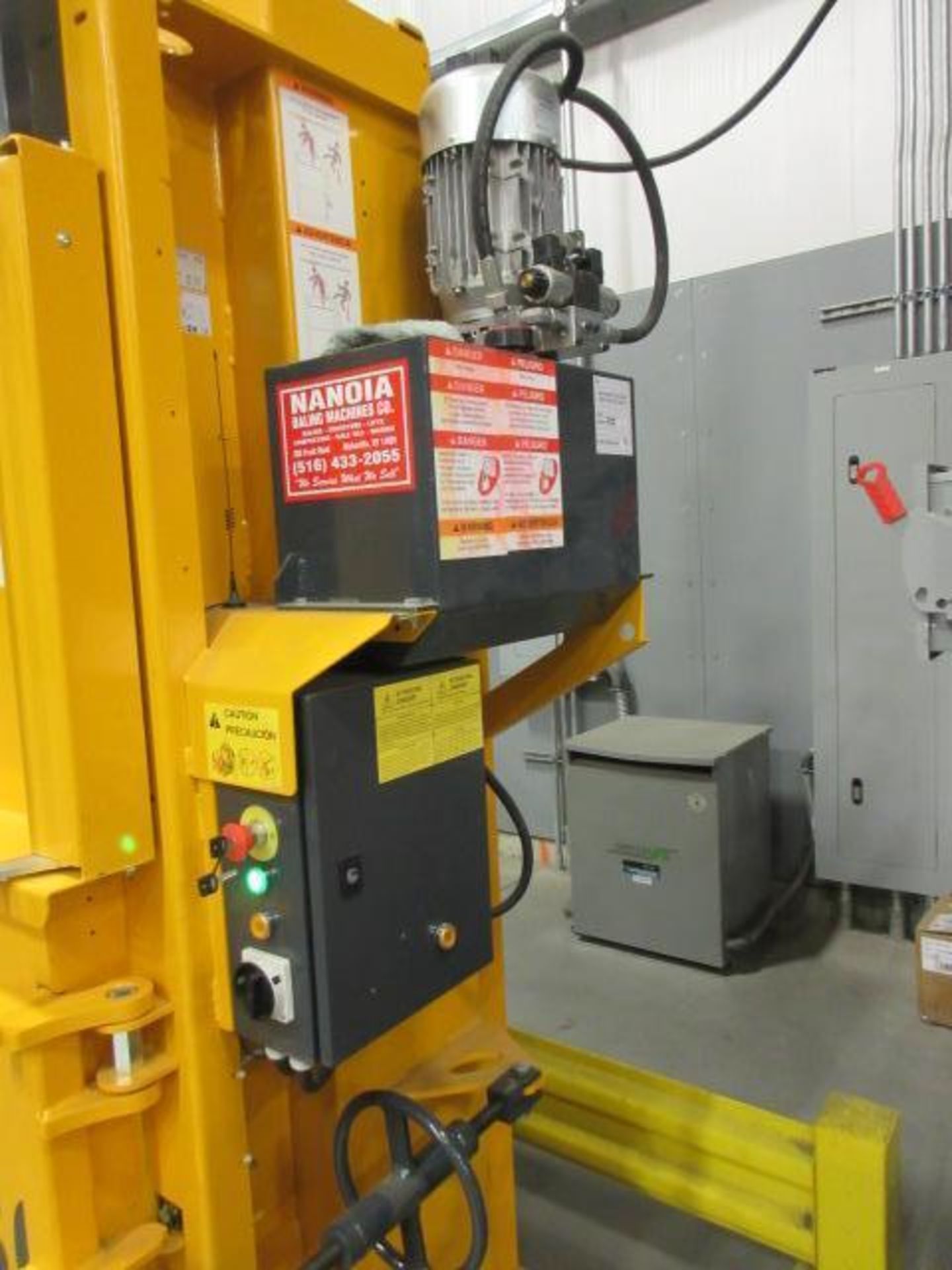 Bramidian Vertical Baler - Image 4 of 5