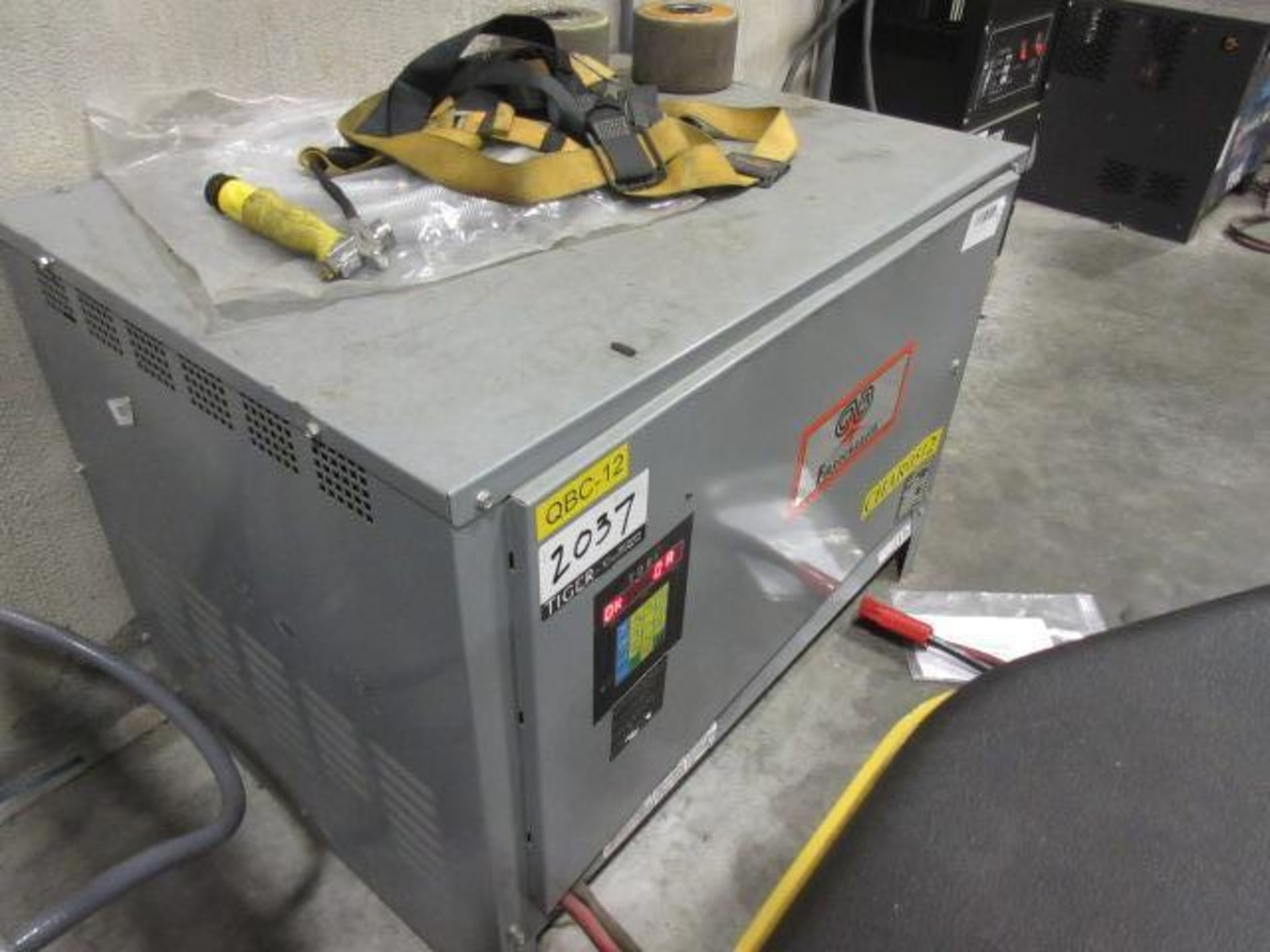 Industrial Battery Charger - Image 3 of 5