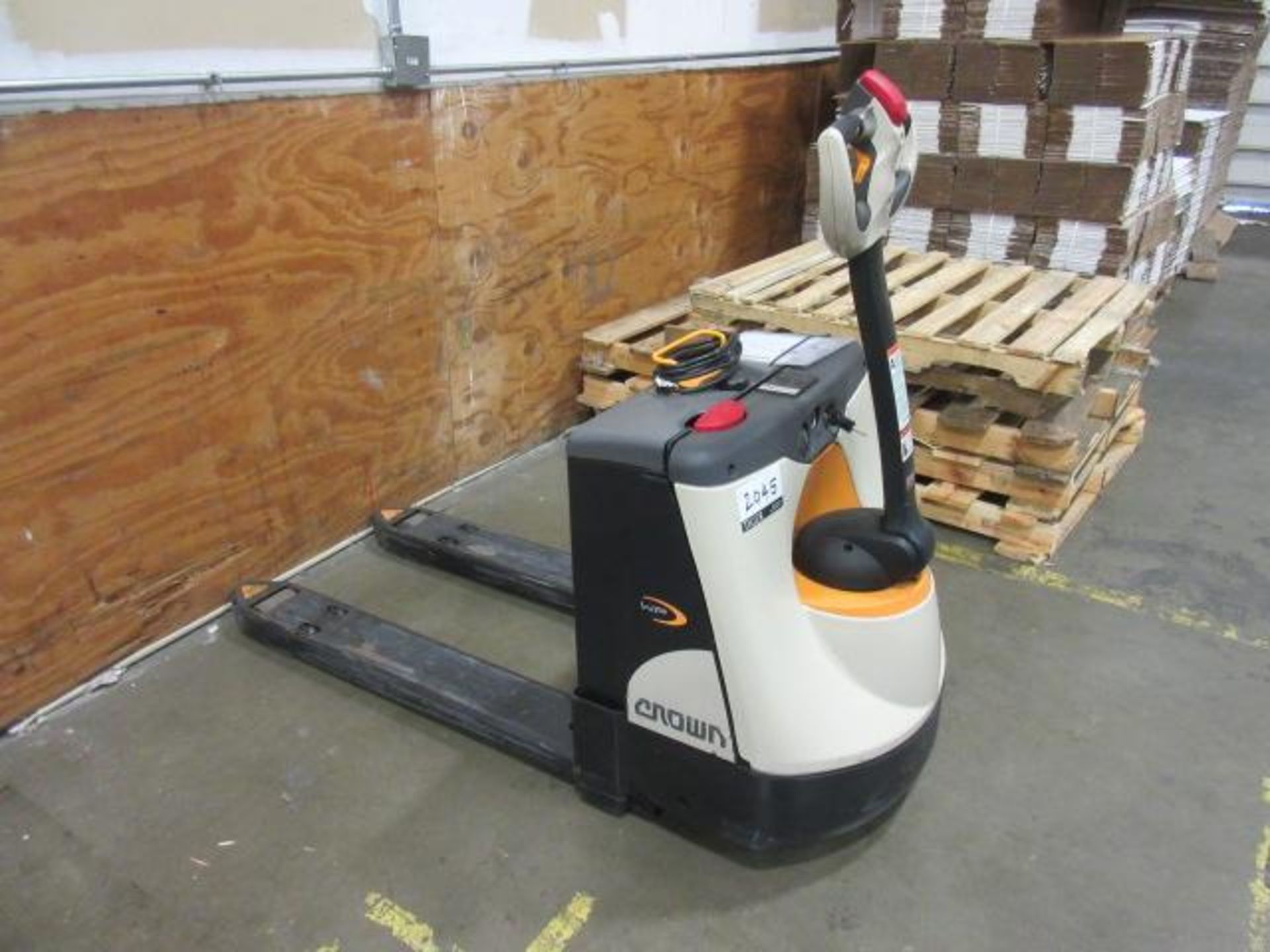 Crown Electric Pallet Jack