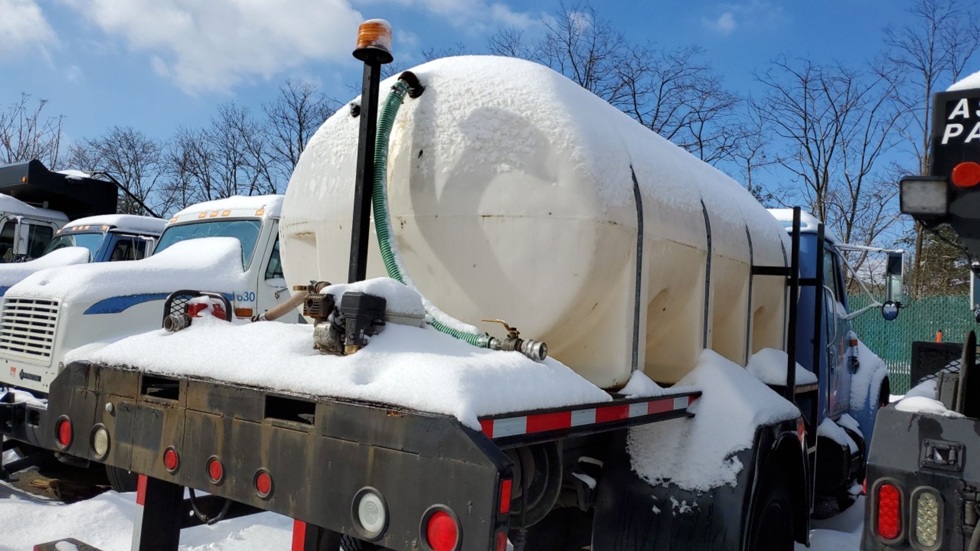 1993 International Plow/Liquid Distributor Truck - Image 3 of 19