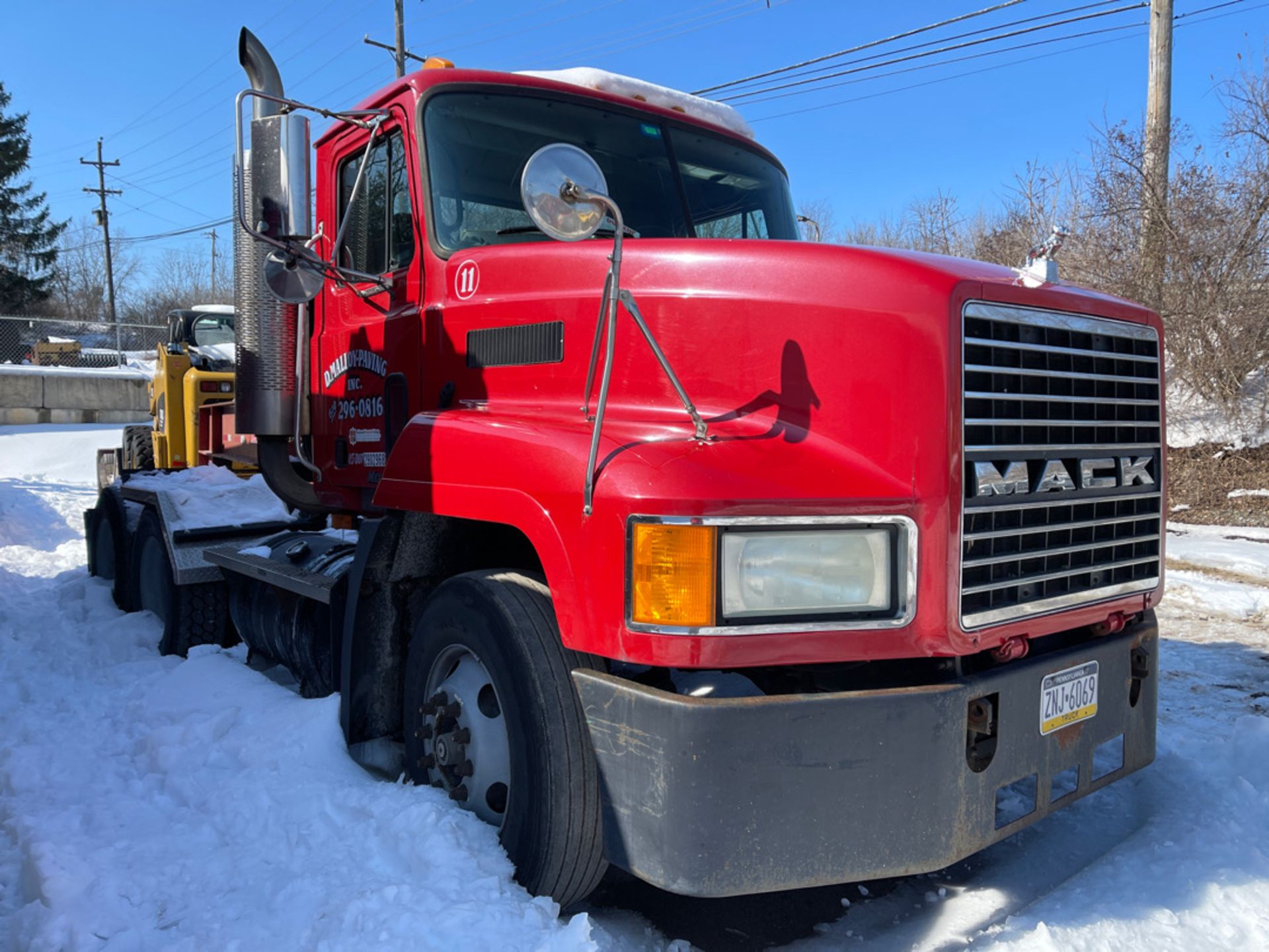 2001 Mack MaxiCruise Tractor - Image 5 of 9