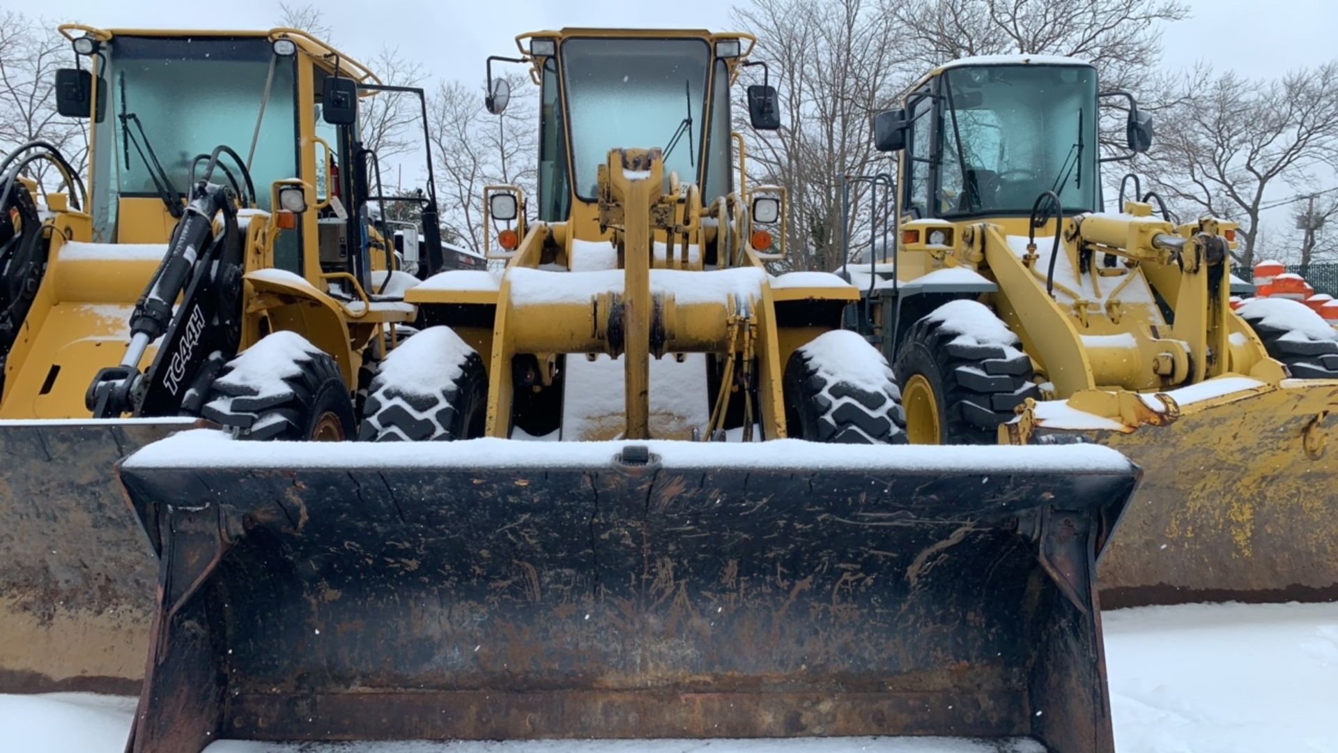 John Deere Wheel Loader - Image 2 of 10