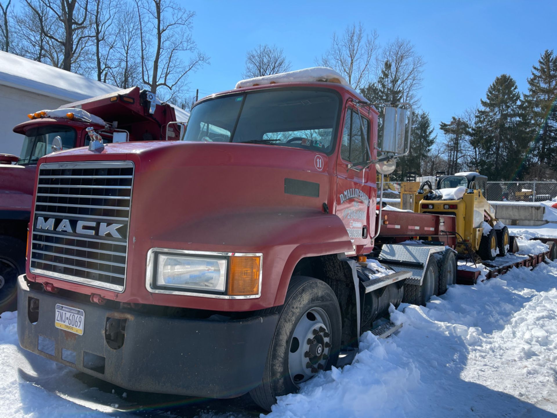 2001 Mack MaxiCruise Tractor