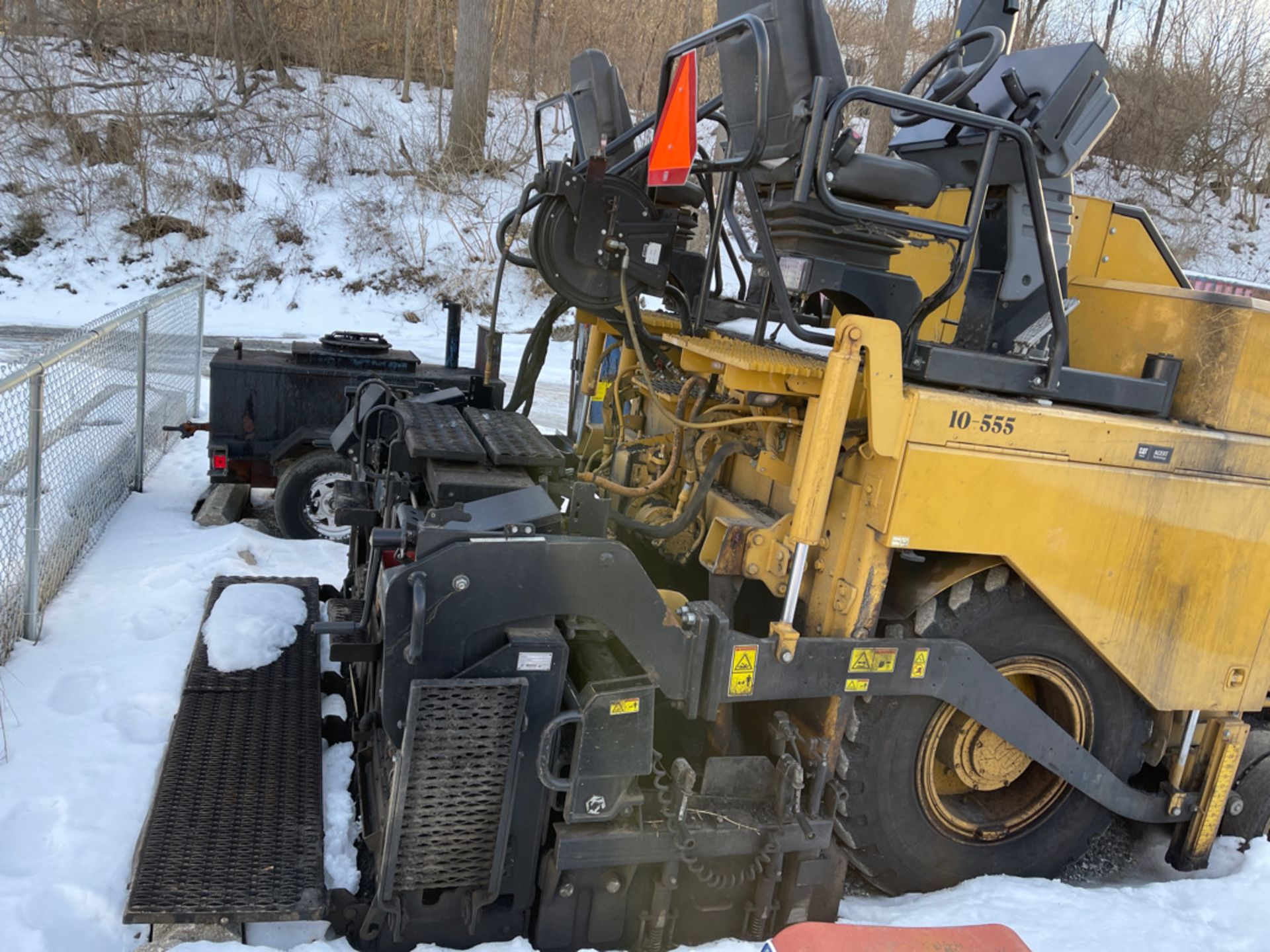 2011 Cat AP500E Asphalt Paver - Image 5 of 6