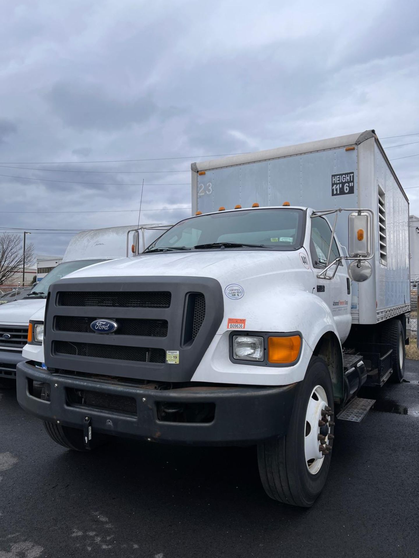 2008 Ford F750XL Box Truck Concrete Poly Lift Truck with Generator and Compressor