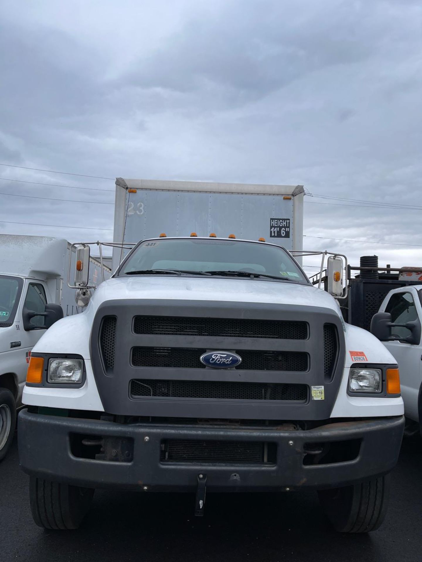 2008 Ford F750XL Box Truck Concrete Poly Lift Truck with Generator and Compressor - Image 3 of 24