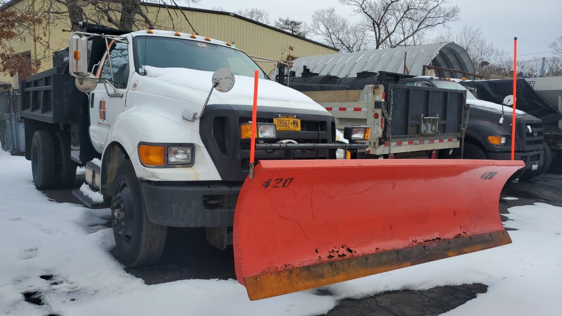 2007 Ford F-750 Plow/Dump Truck - Image 2 of 12