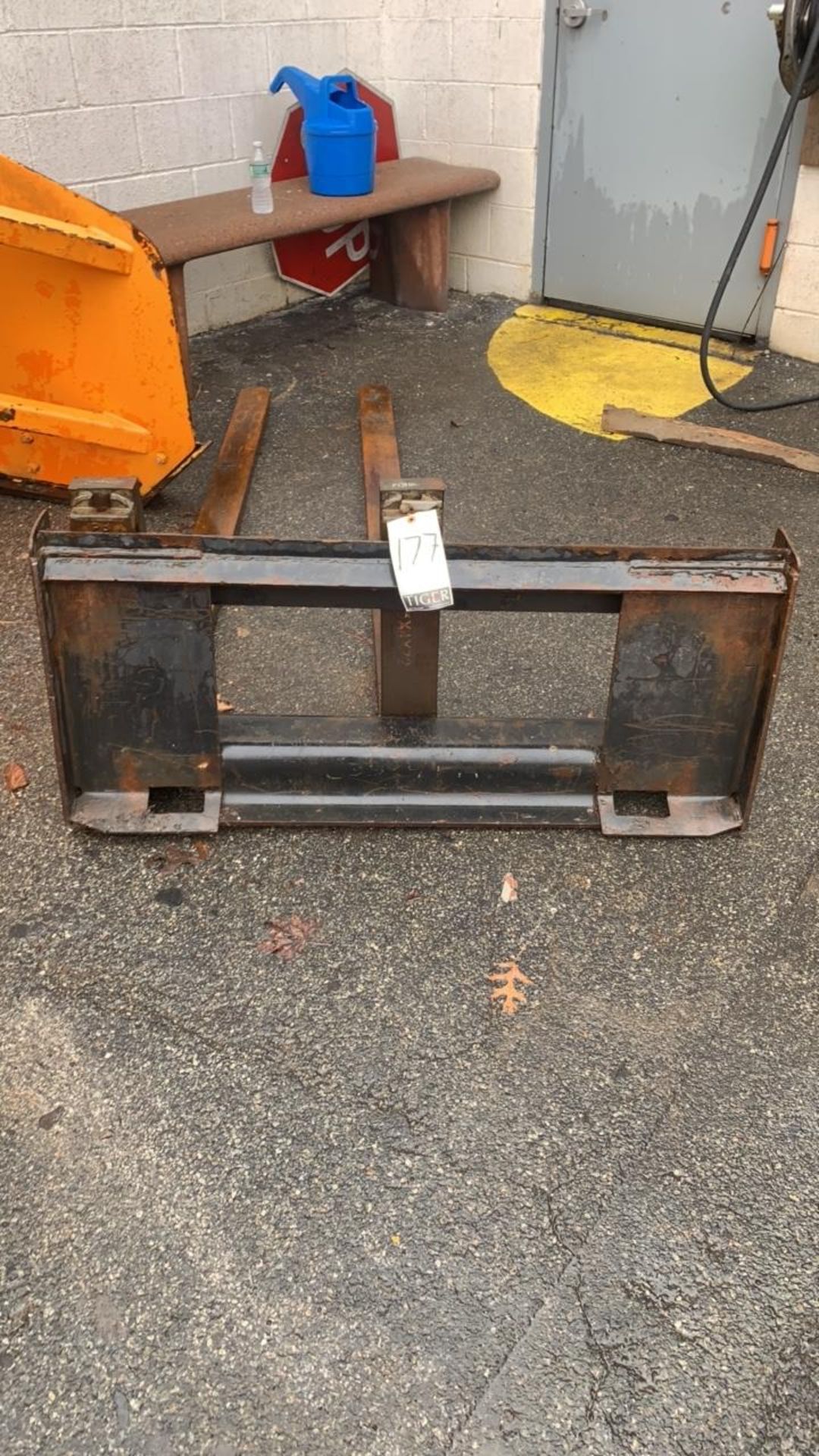 42" Pallet Fork Attachment