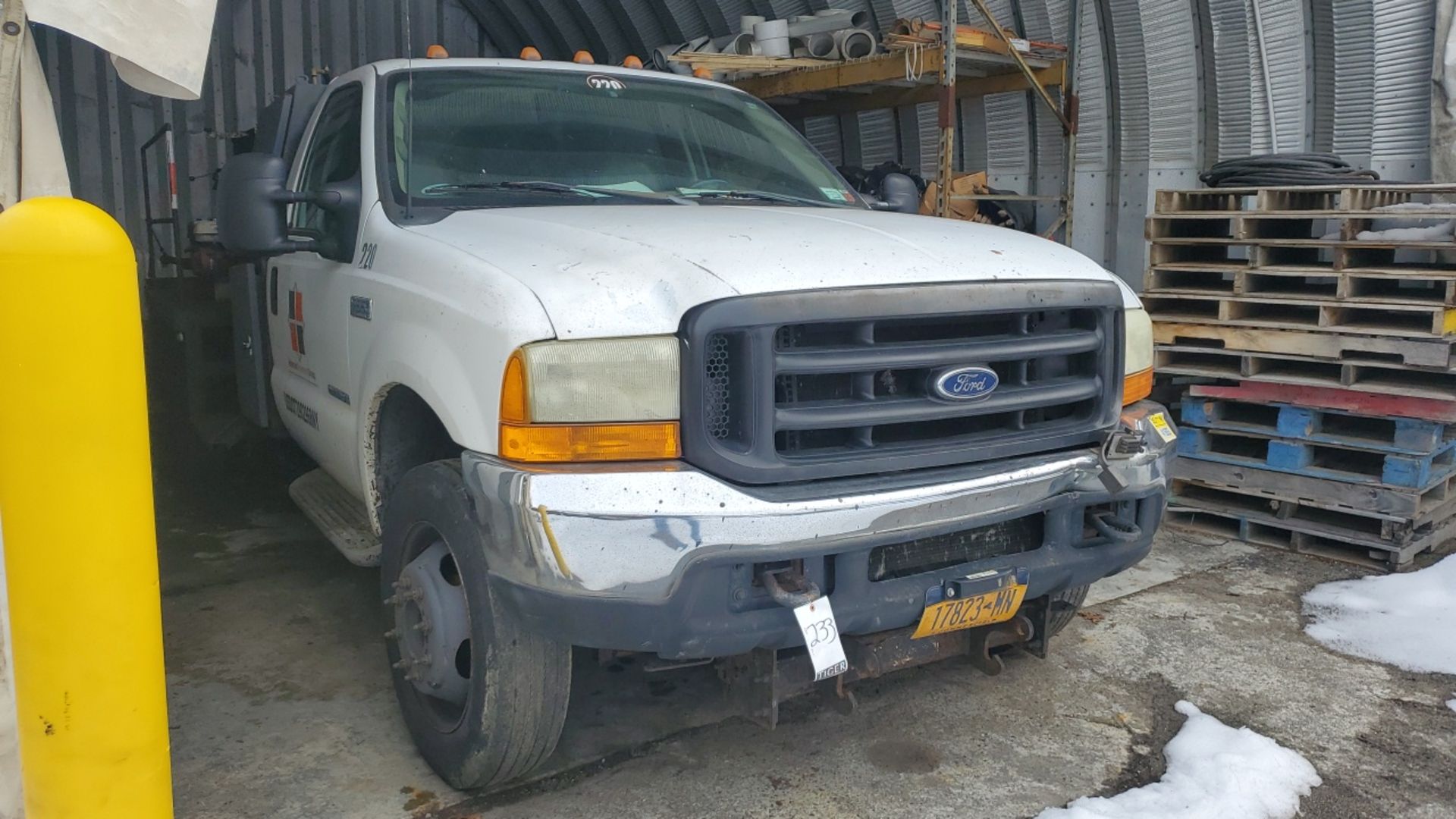 2001 Ford F-550 Flatbed Truck - Image 2 of 15