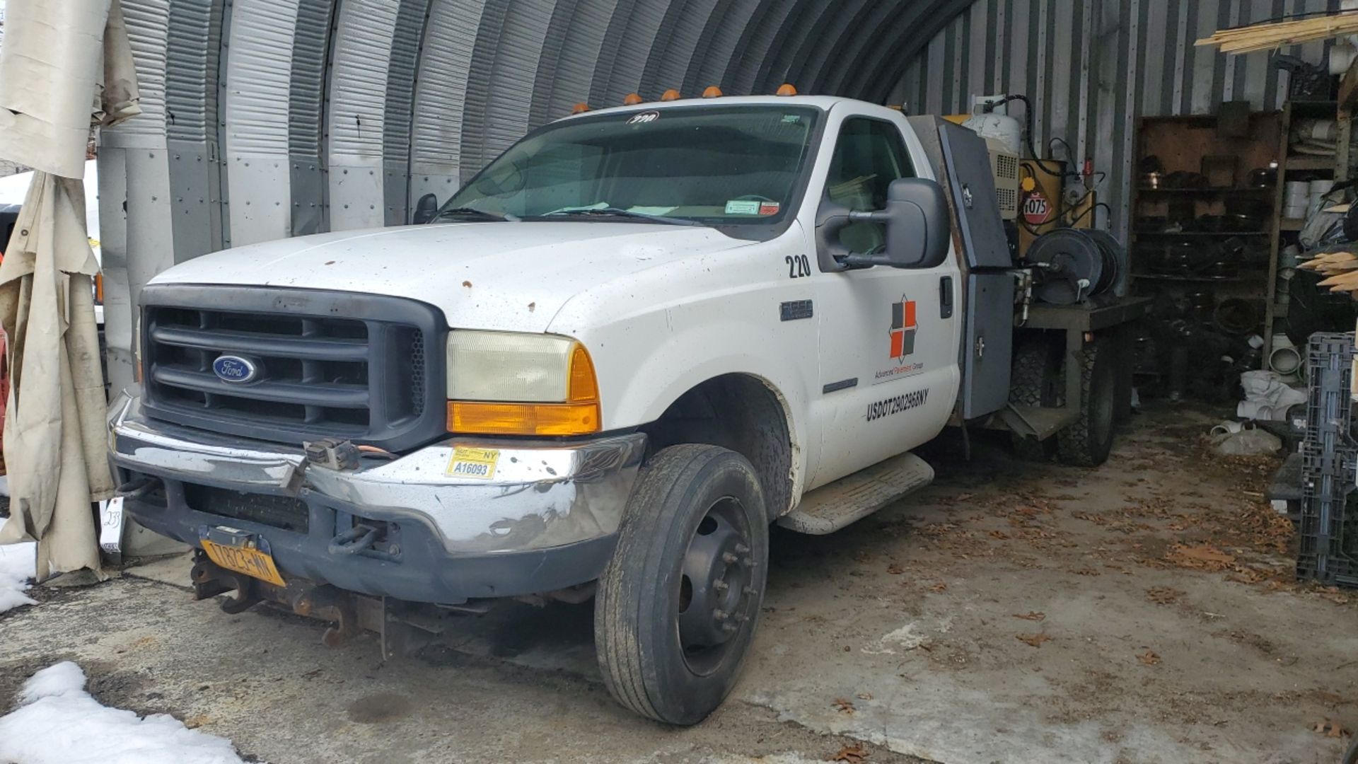 2001 Ford F-550 Flatbed Truck
