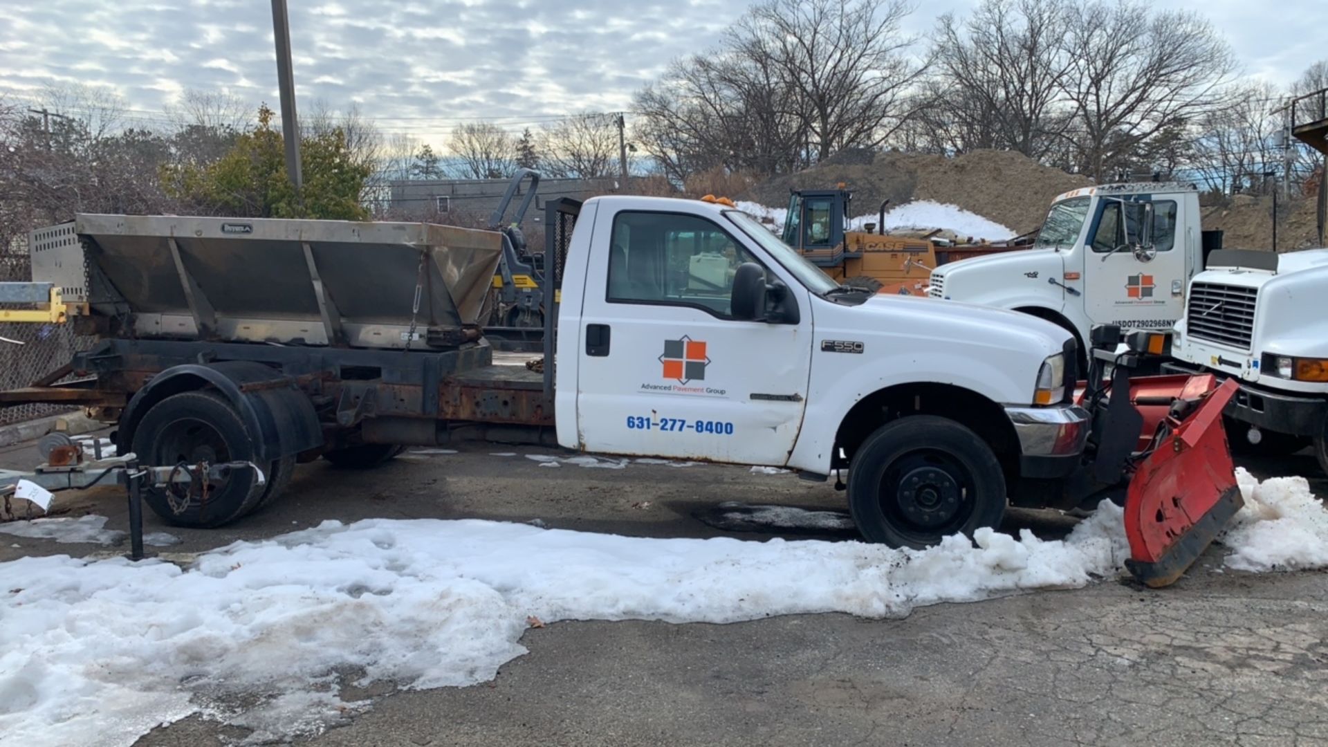 2001 Ford F-550 Salter/Plow Truck - Image 5 of 8