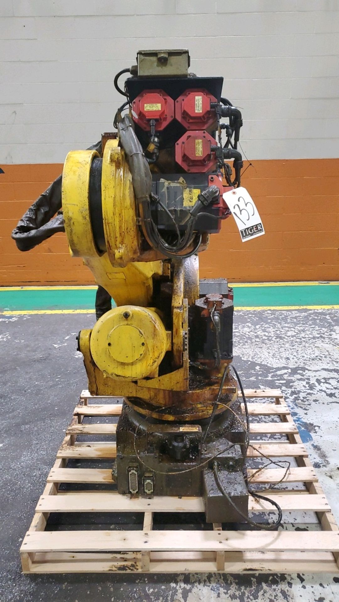 2009 Fanuc Robot w/Controller - Image 5 of 7