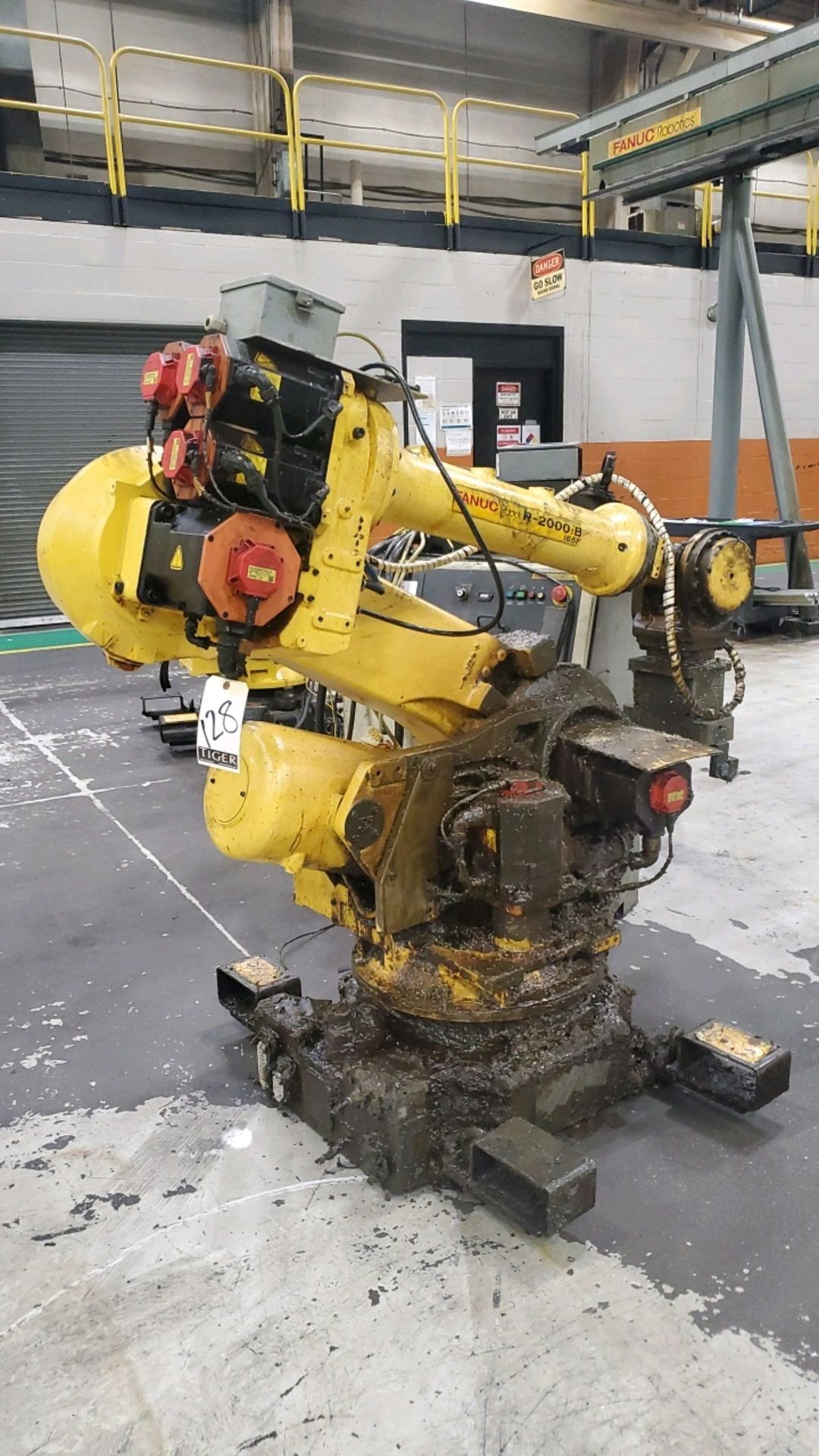 2010 Fanuc Robot w/Controller