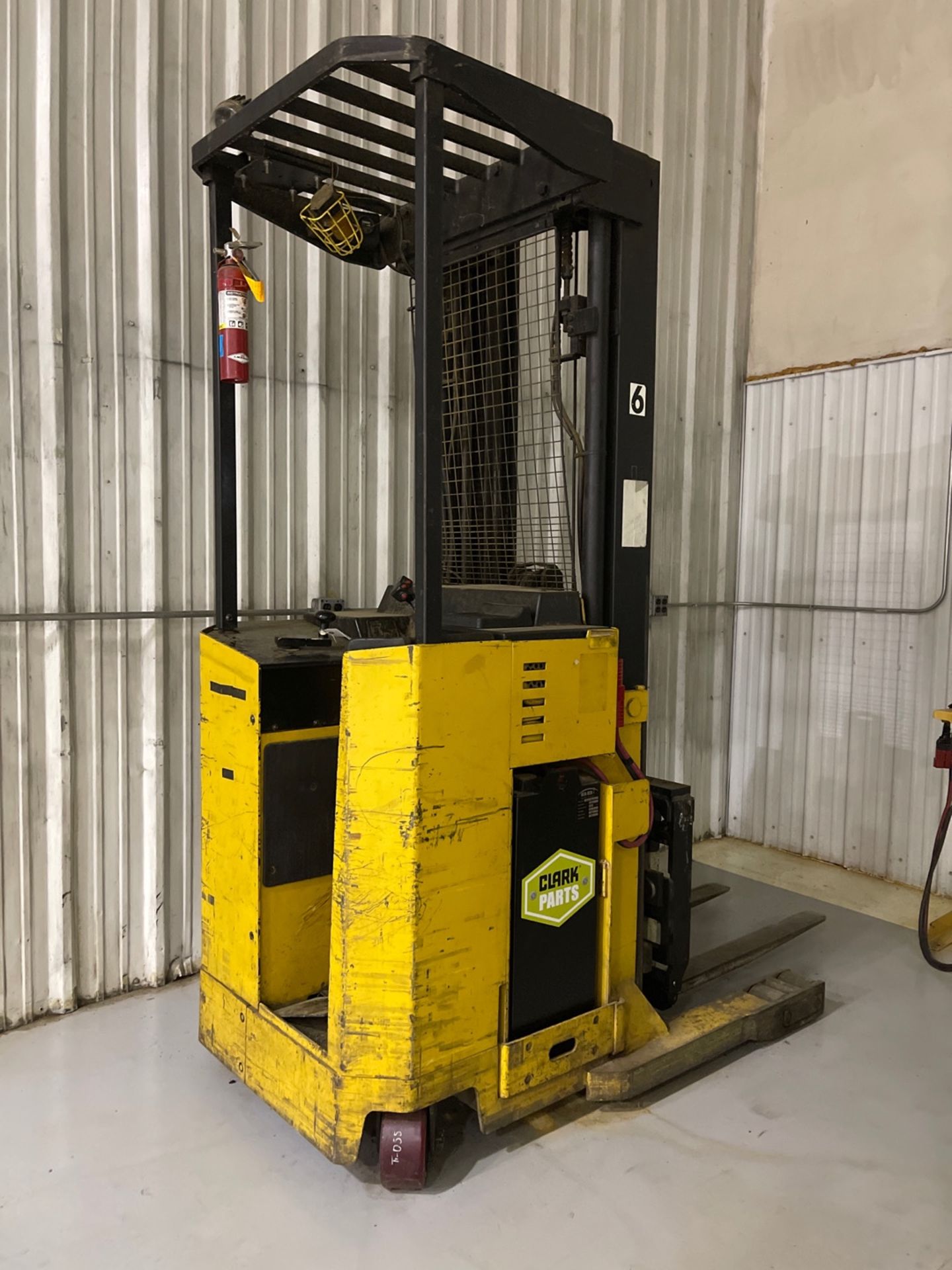 Yale Electric Forklift with Charger - Image 7 of 9