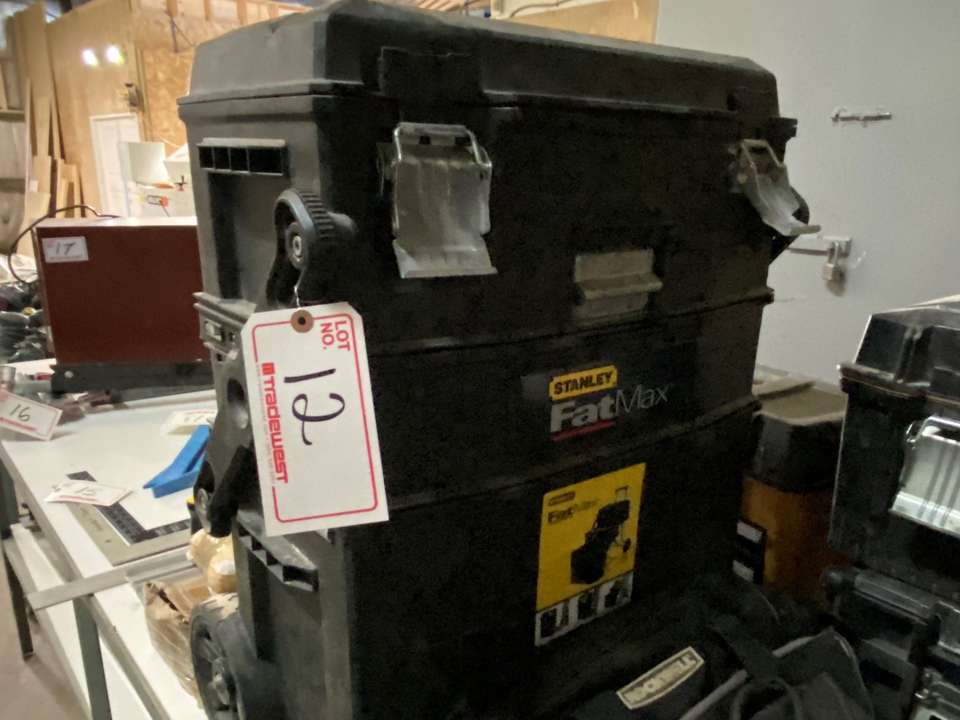STANLEY FAT MAX ROLLING TOOL BOX