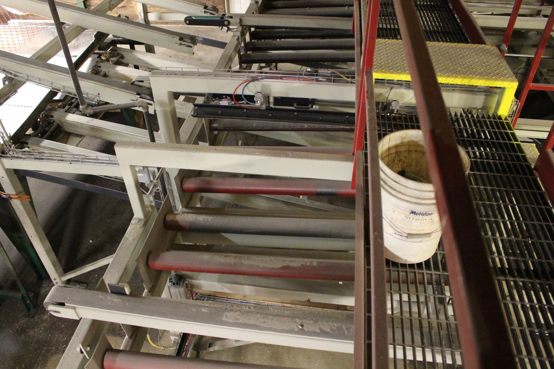 SYSTEM TM SORTING STATION, CONSISTING OF FULLY PROGRAMMED SORT CONVEYORS & TRANSFERS – SYSTEM IS - Image 7 of 8