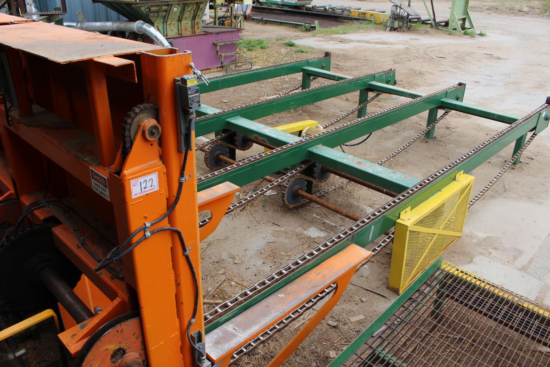 4 STRAND INFEED PACKAGE BREAKDOWN DECK, 13' X 22.5'L; TO 4 ARM 12'6" HYDRAULIC TILT HOIST, 51" ARMS,