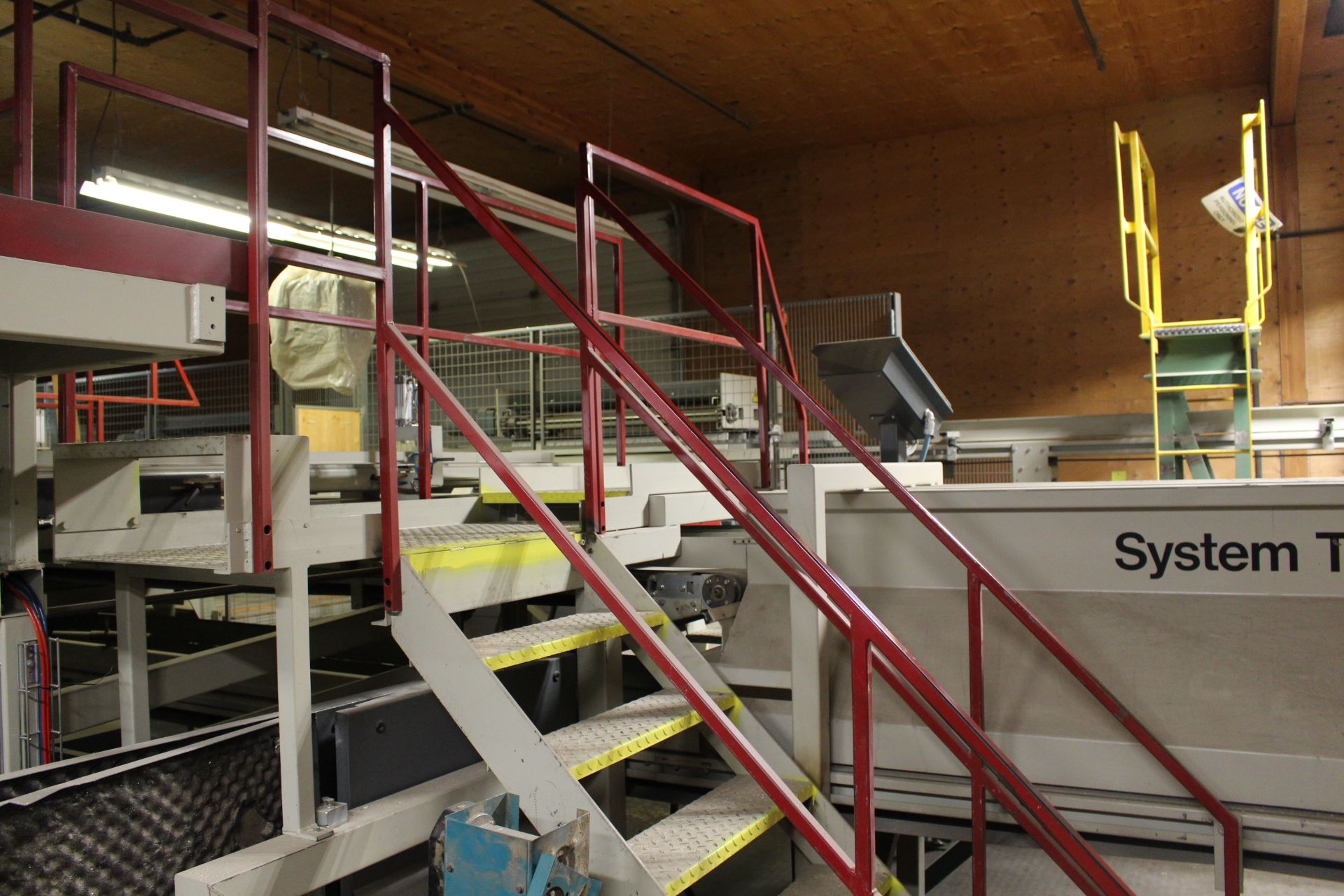 SYSTEM TM SORTING STATION, CONSISTING OF FULLY PROGRAMMED SORT CONVEYORS & TRANSFERS – SYSTEM IS - Image 8 of 8