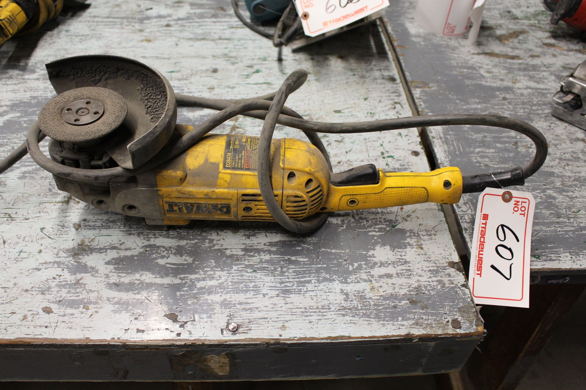 DEWALT 7" ELECTRIC ANGLE GRINDER