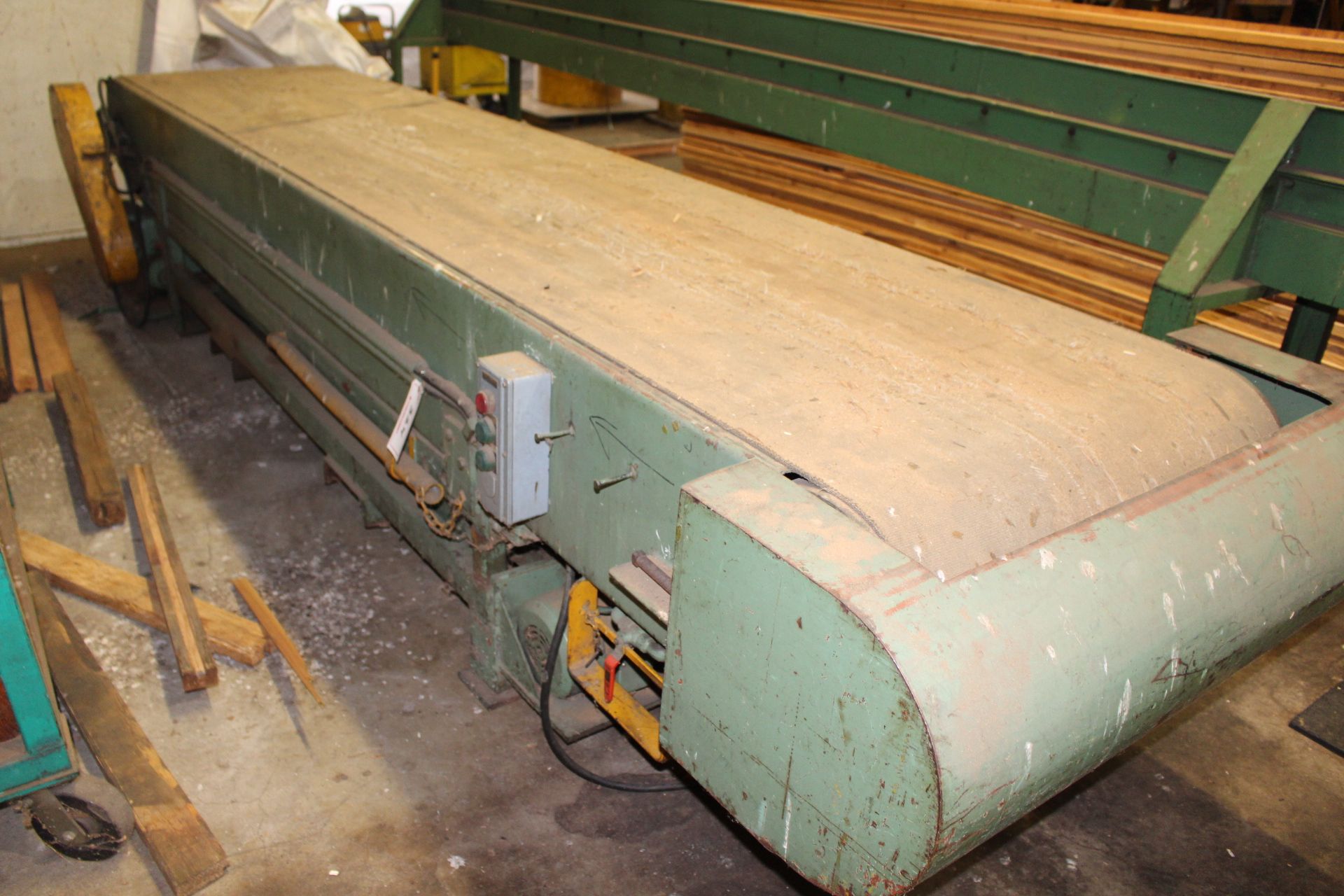 32" X 13' SCISSORLIFT BELT CONVEYOR