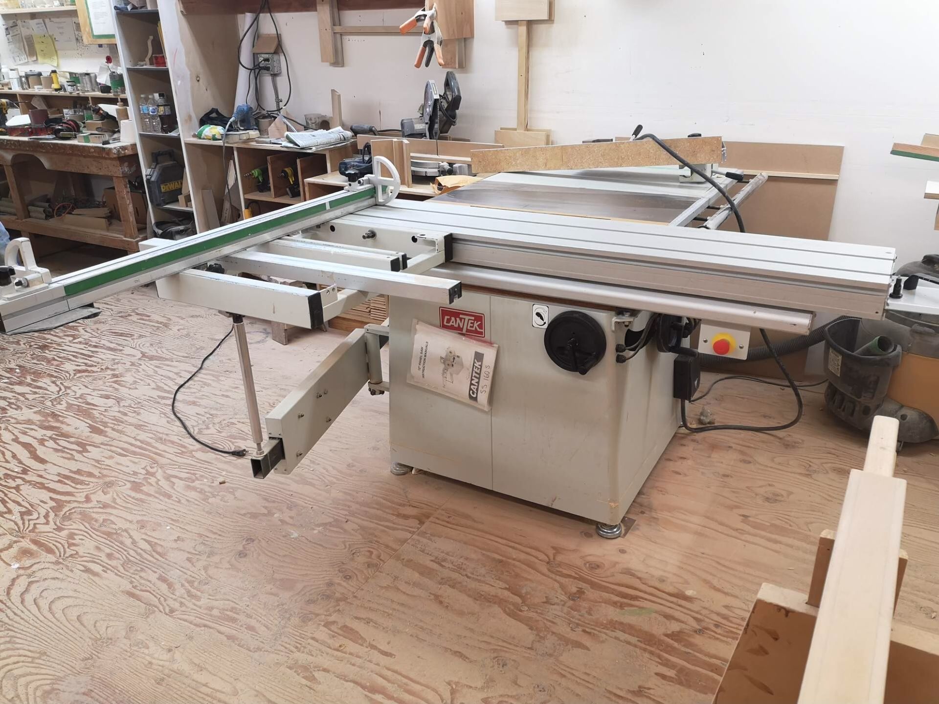 CANTEK SS-160S SLIDING TABLE SAW (LOCATED IN VICTORIA- READY TO SHIP)