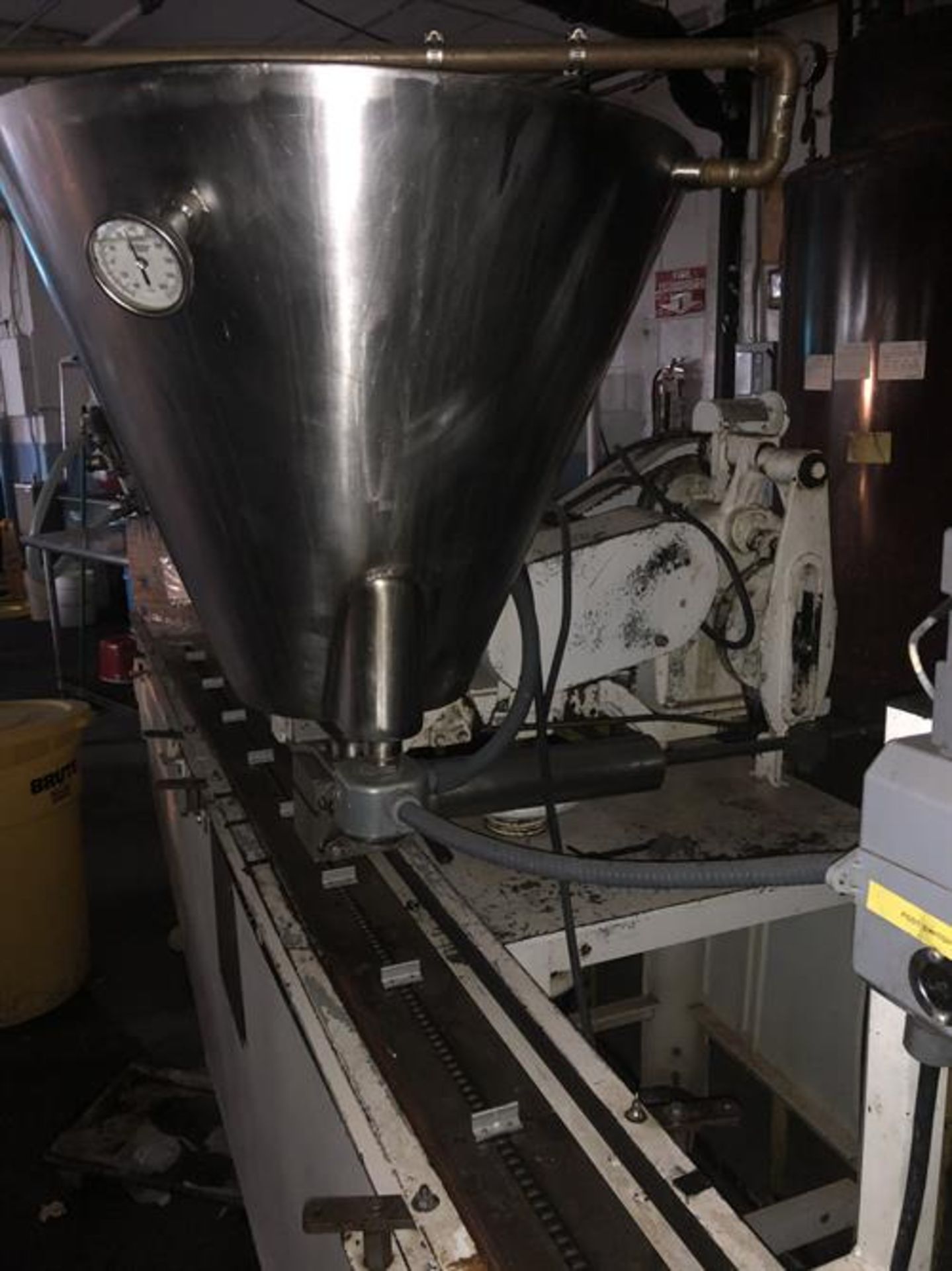 Elgin Single Piston Fudge Filler - SS Jacketed and Heated Hopper - Indexing Conveyor Located - Image 3 of 4