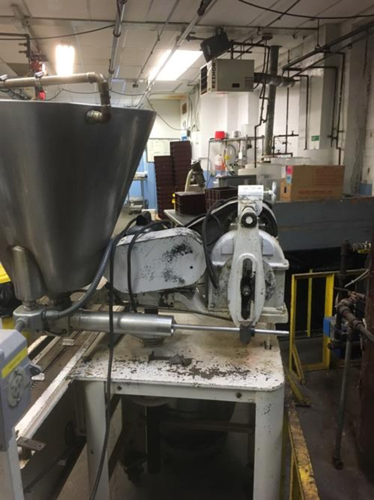 Elgin Single Piston Fudge Filler - SS Jacketed and Heated Hopper - Indexing Conveyor Located - Image 2 of 4