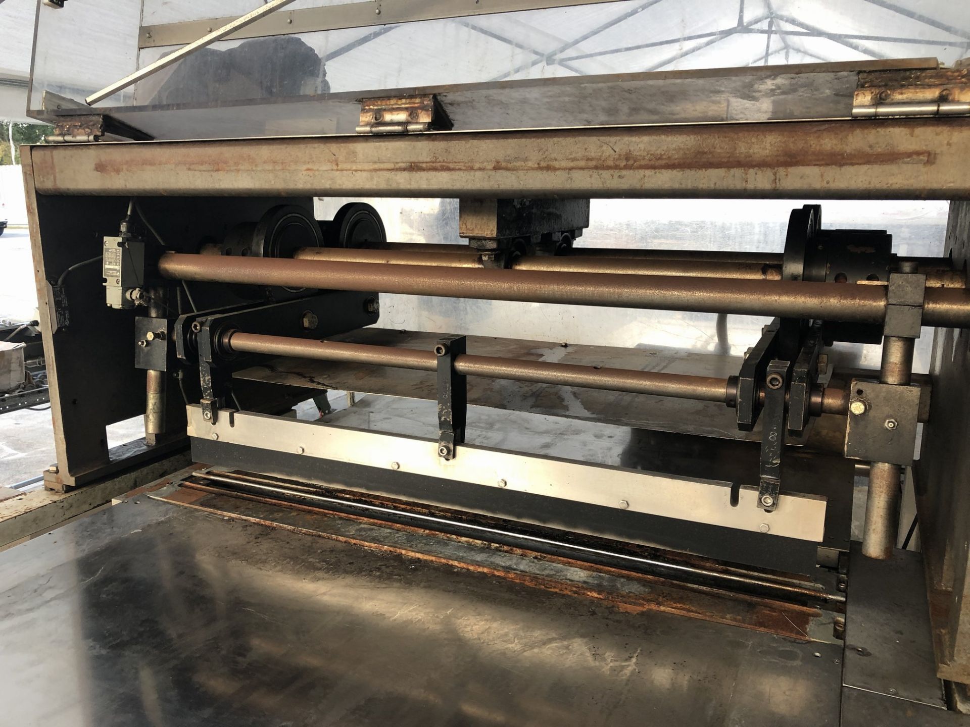 Guillotine Cutter with 40" wide reciprocating knife, 42" wide x 72" long conveyor without belt, with - Image 6 of 8