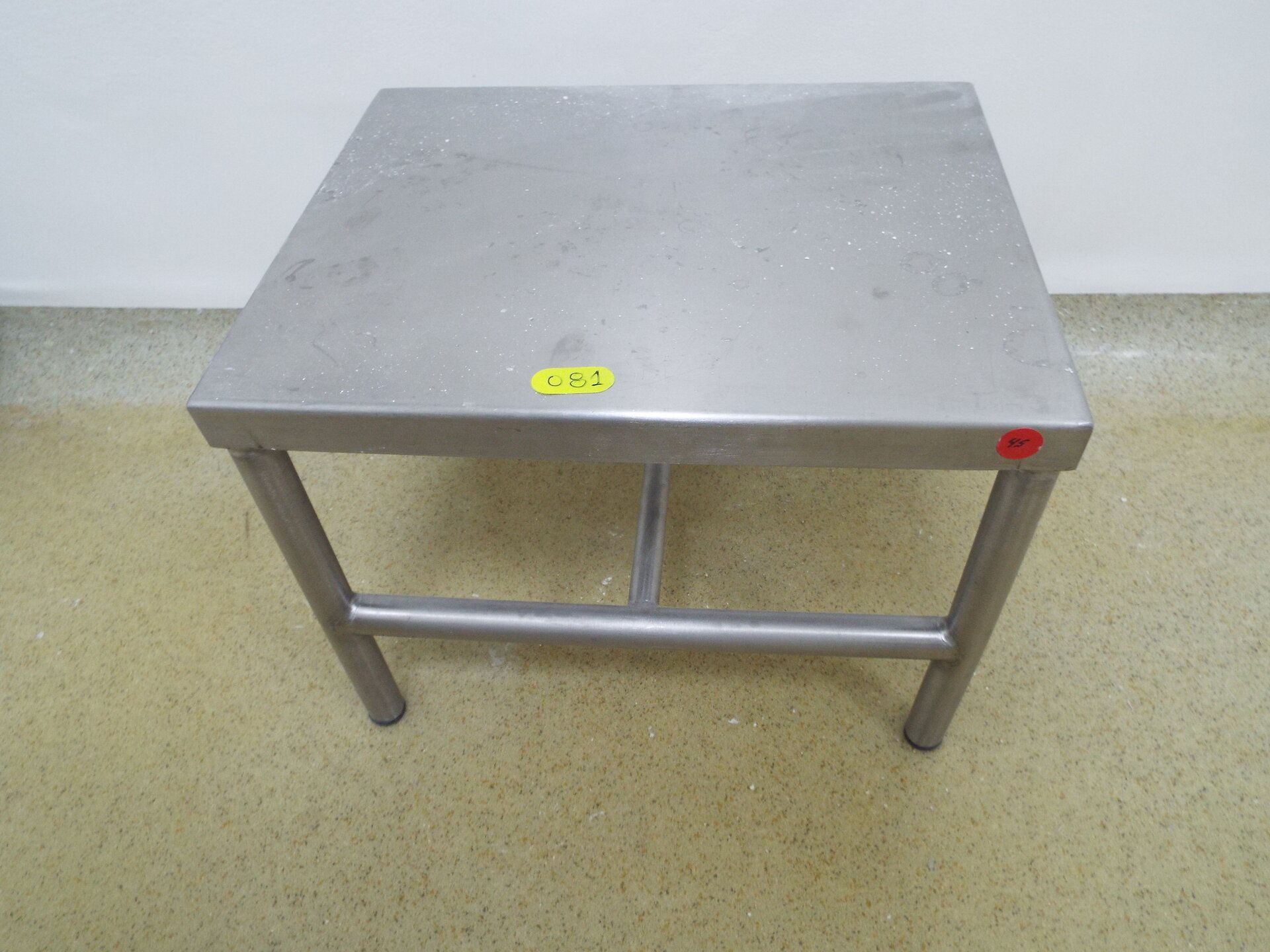 (2) Stainless steel stools