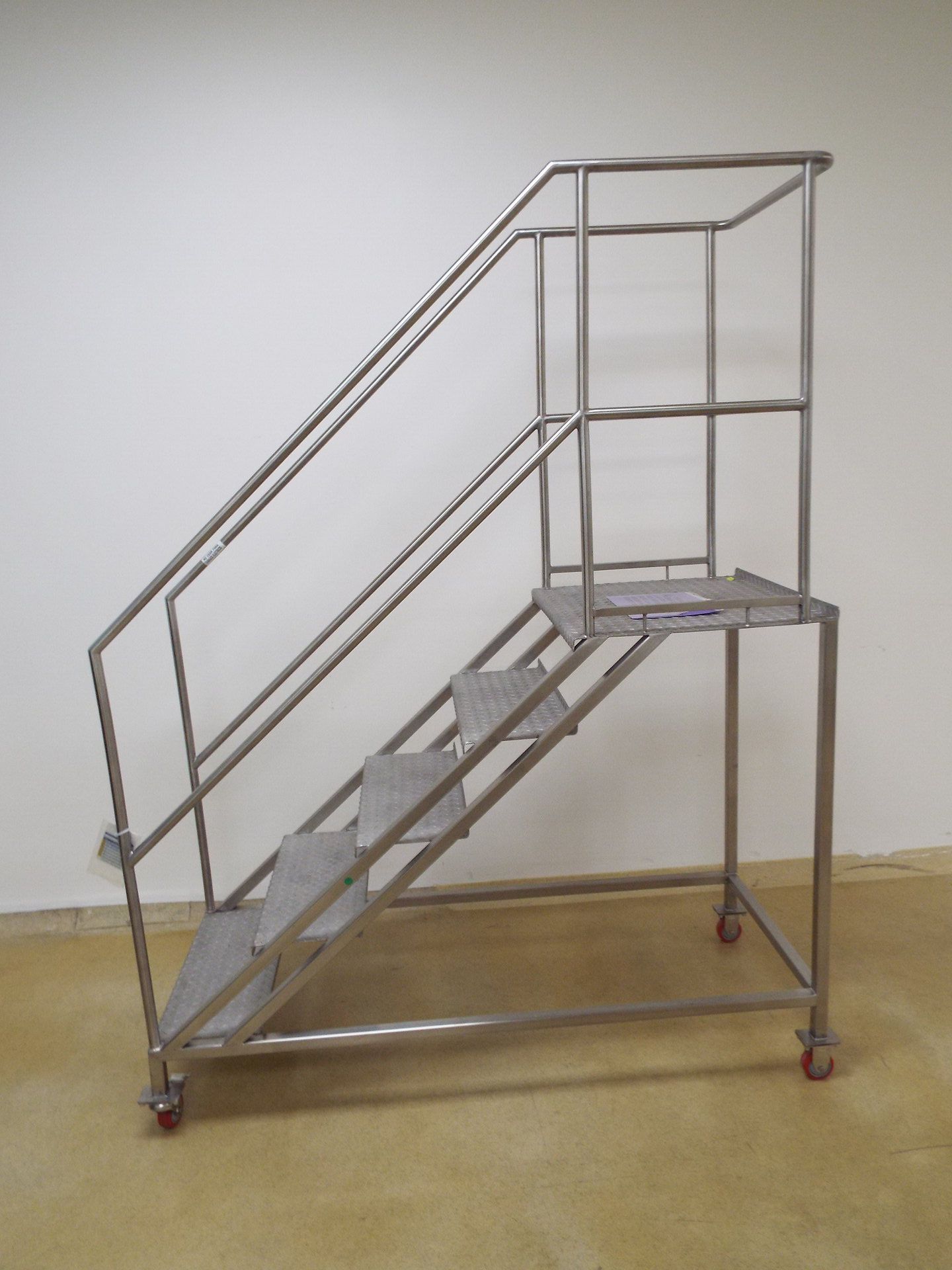 Stainless steel 5 step ladder with handrail on casters