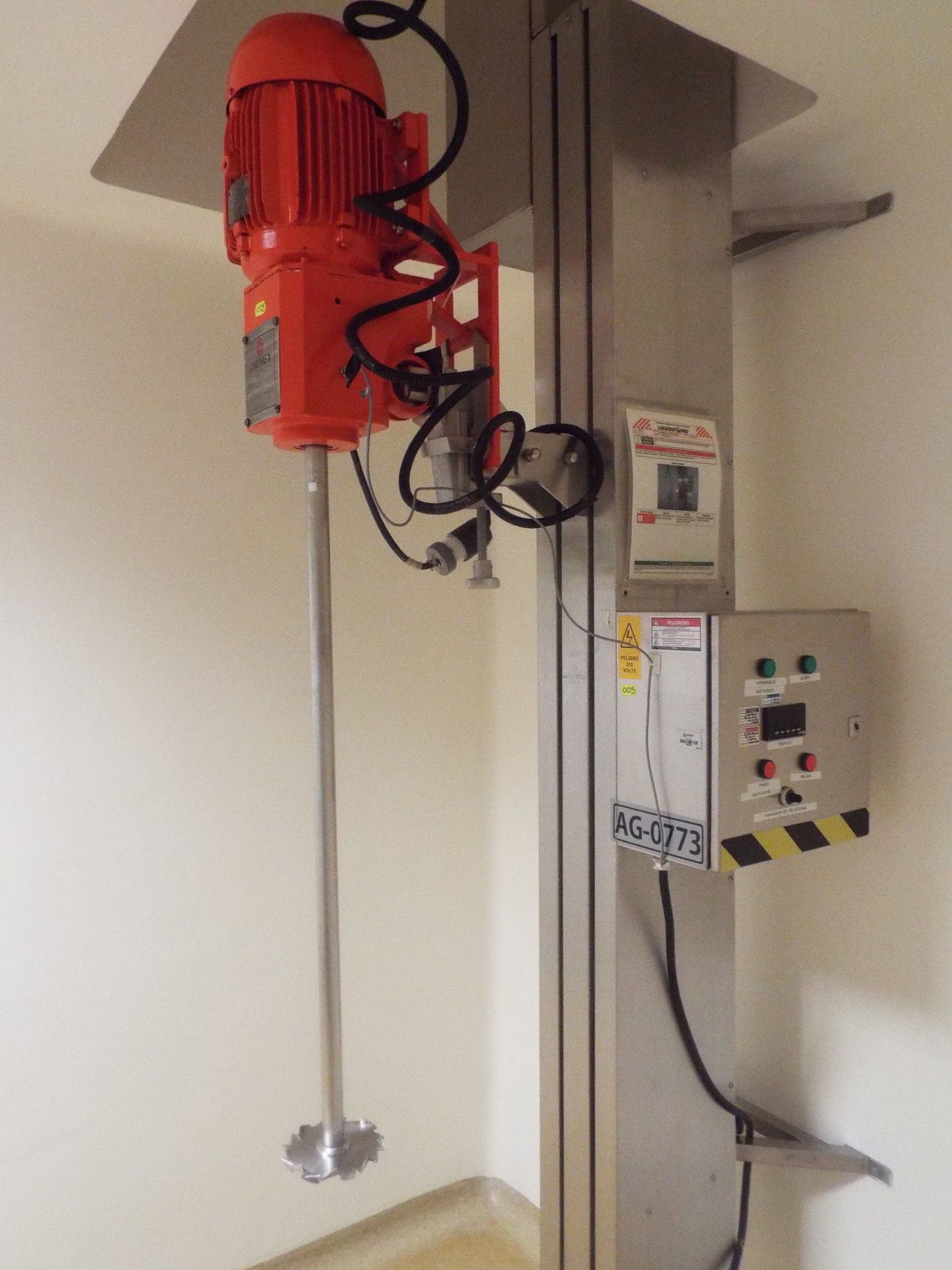 Chumex 5HP Disperser with powered Lift on stainless steel base - Image 2 of 6