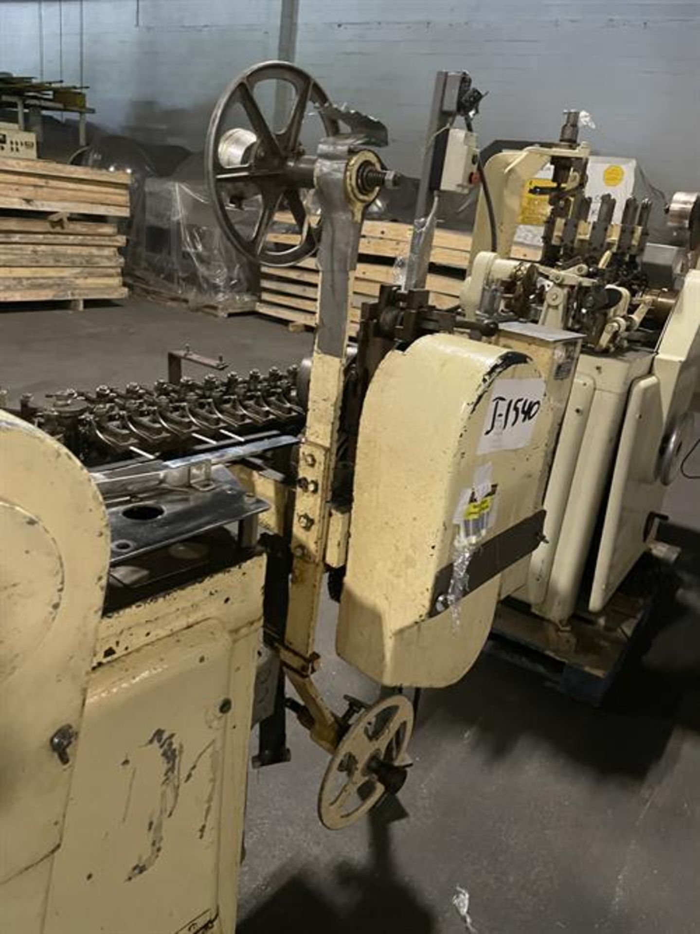 Latini model C Lollipop Former with 4-side Seal Wrapper - Candy knife - 11-station rotary press - Image 11 of 14