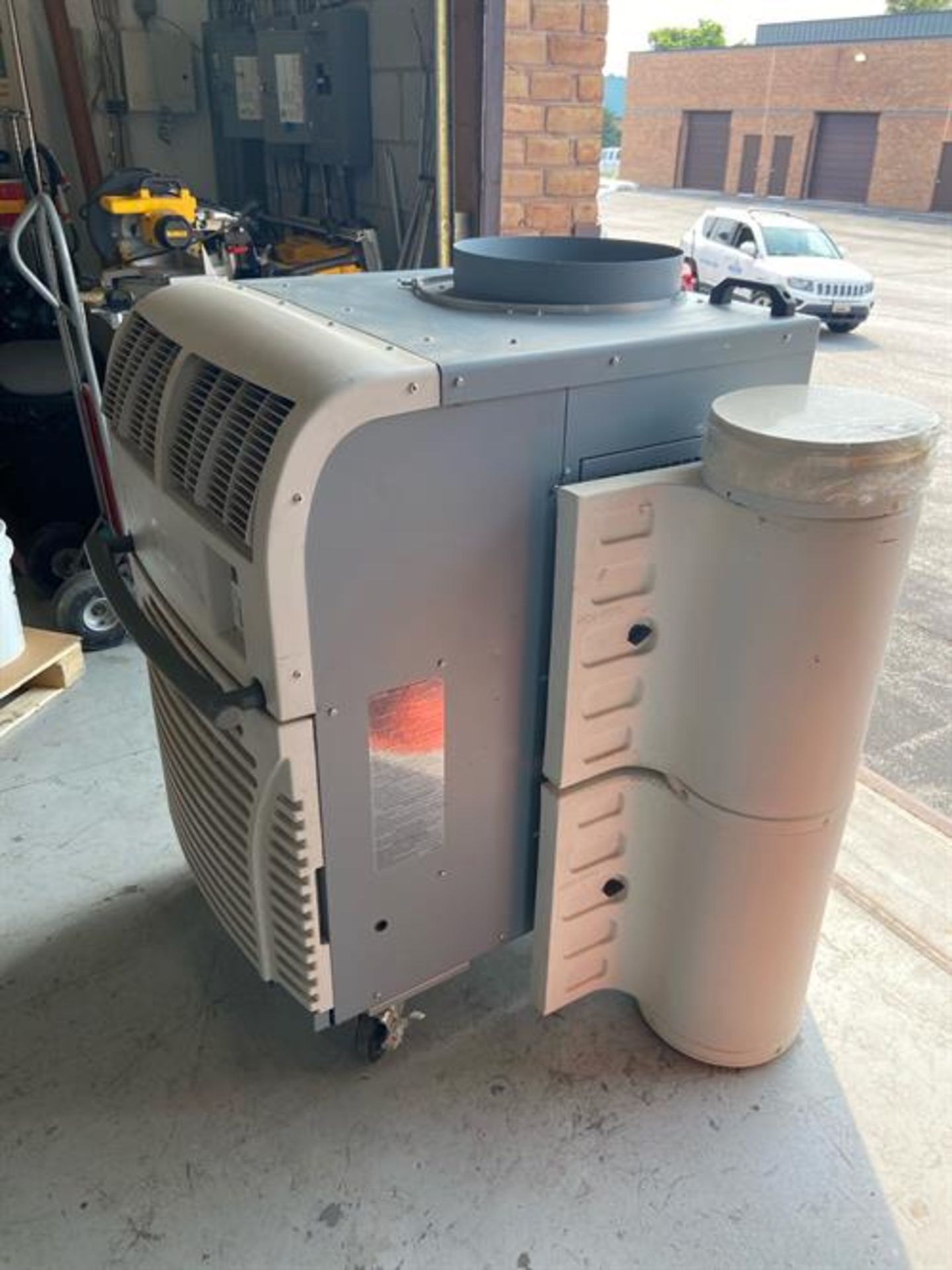 MovinCool Office Pro 36 Portable AC Unit - 36,000 BTU/hr - R-410a freon compressor - Condensate pump