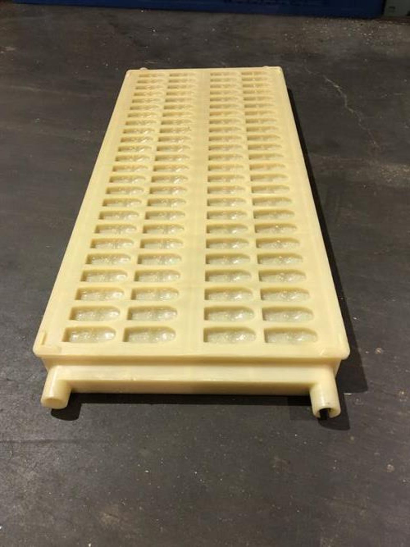 Mikrovaerk Chocolate Molding Plant – Solid Bars with Inclusions - 670 x 305 molds (about 14 mold - Image 63 of 81