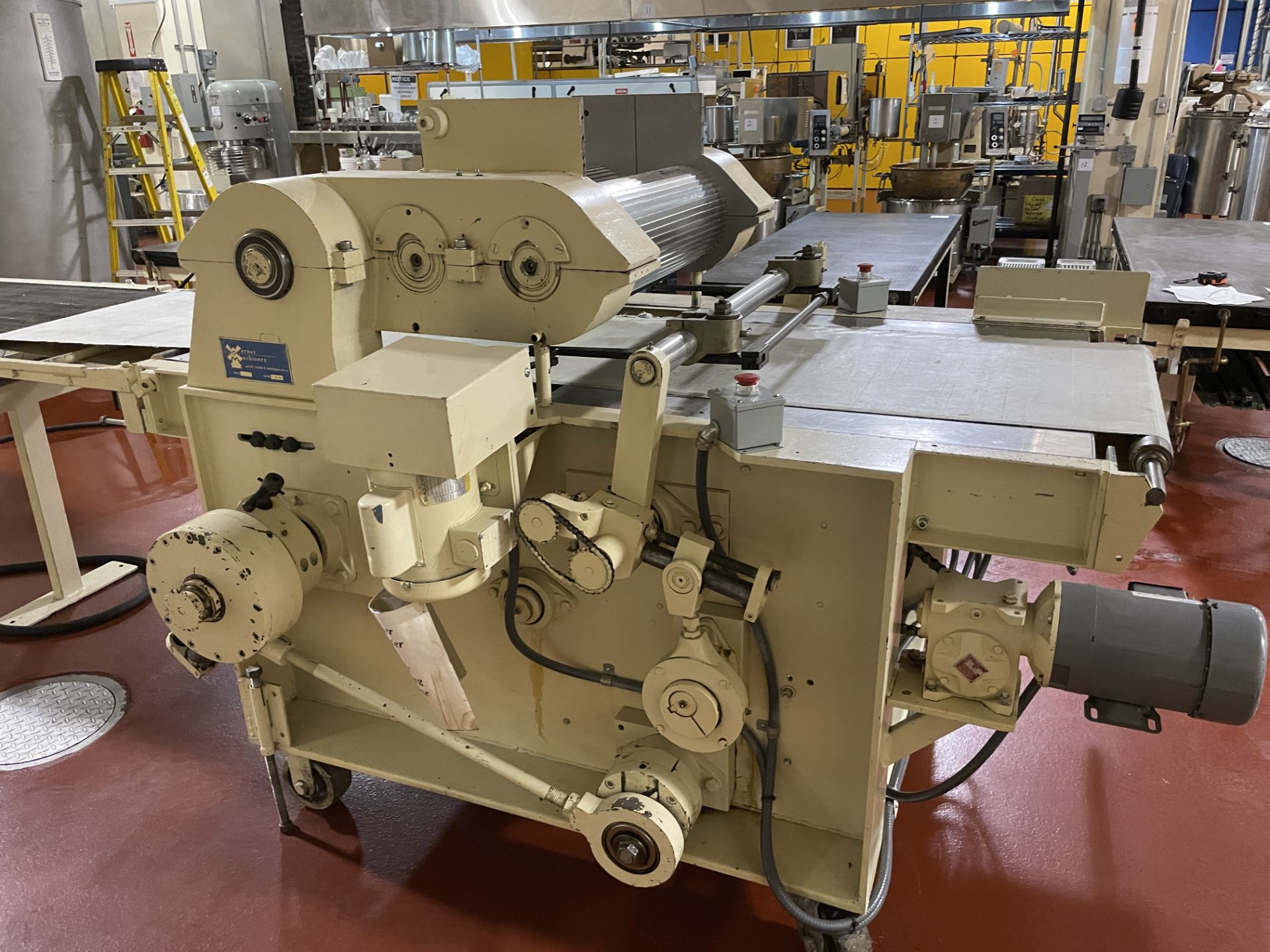 Werner Lehara 24" Wire-Cut Candy Extruder, rolls not jacketed, serial#1-16390, filler block with ( - Image 12 of 15