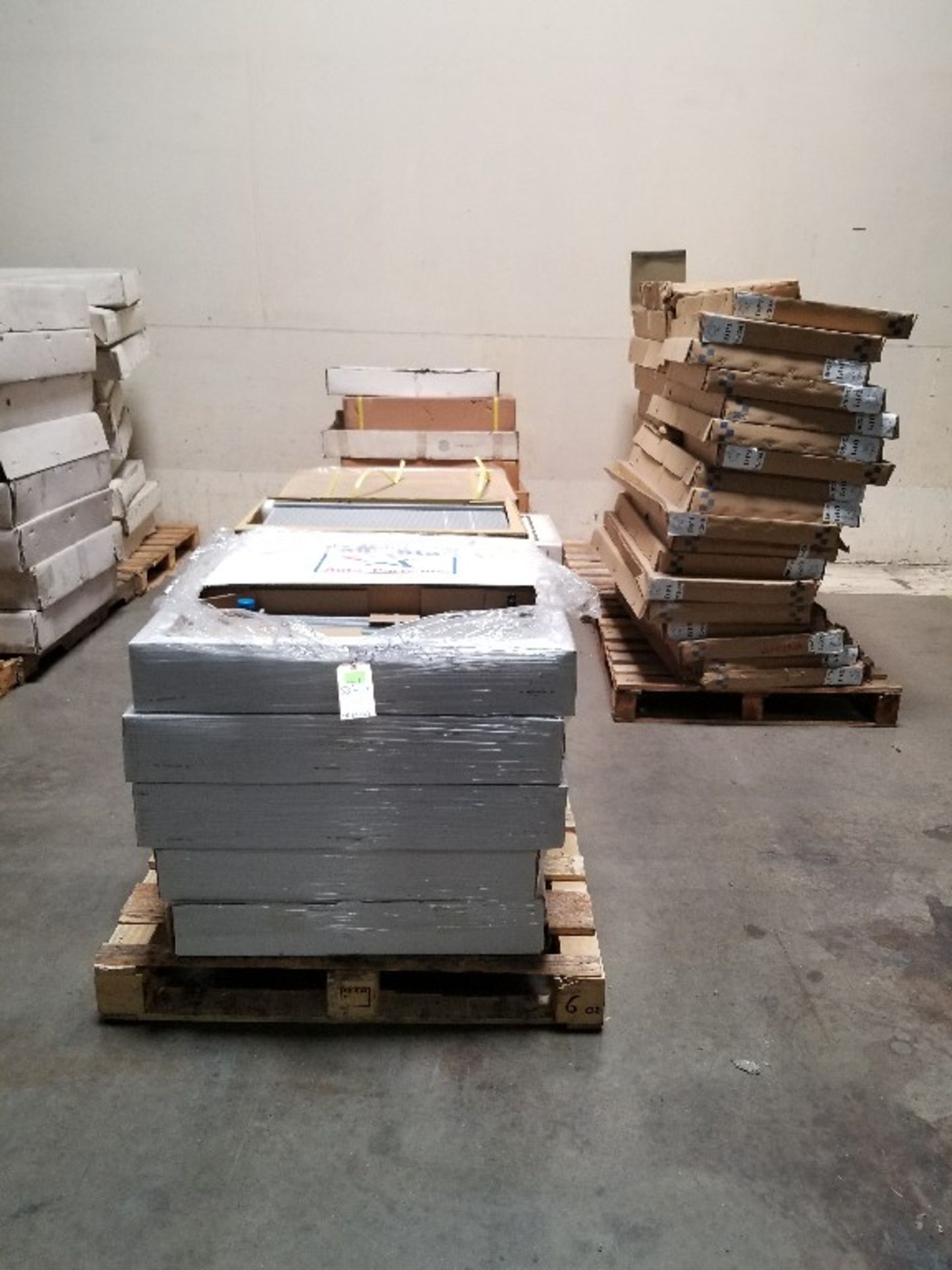 ASST RADIATORS DPI-3583, 9298 5 PALLETS - Image 2 of 2