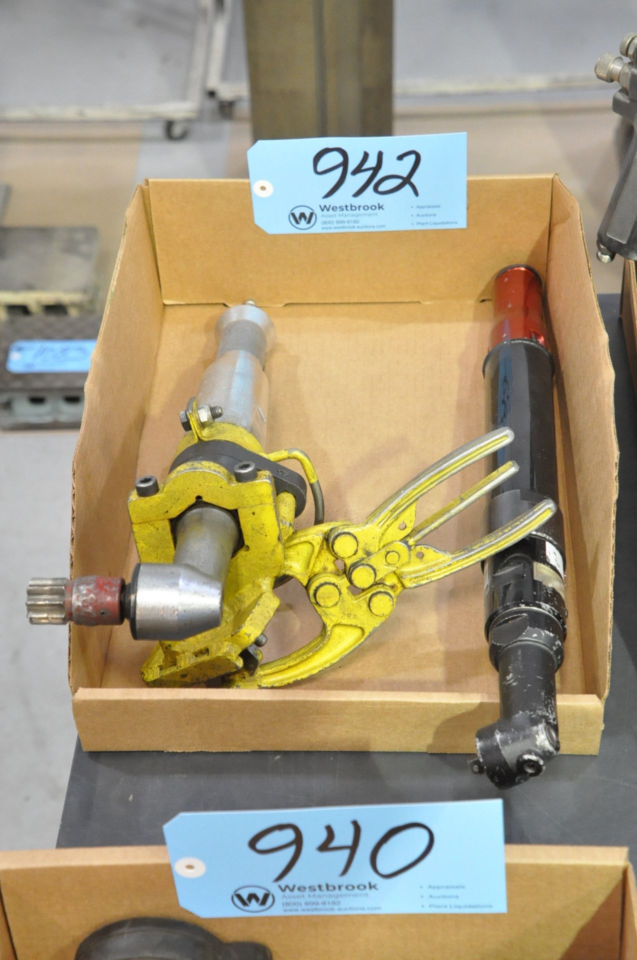 Lot-Pneumatic Angle Ratchet Guns in (1) Box, (Bldg 2)