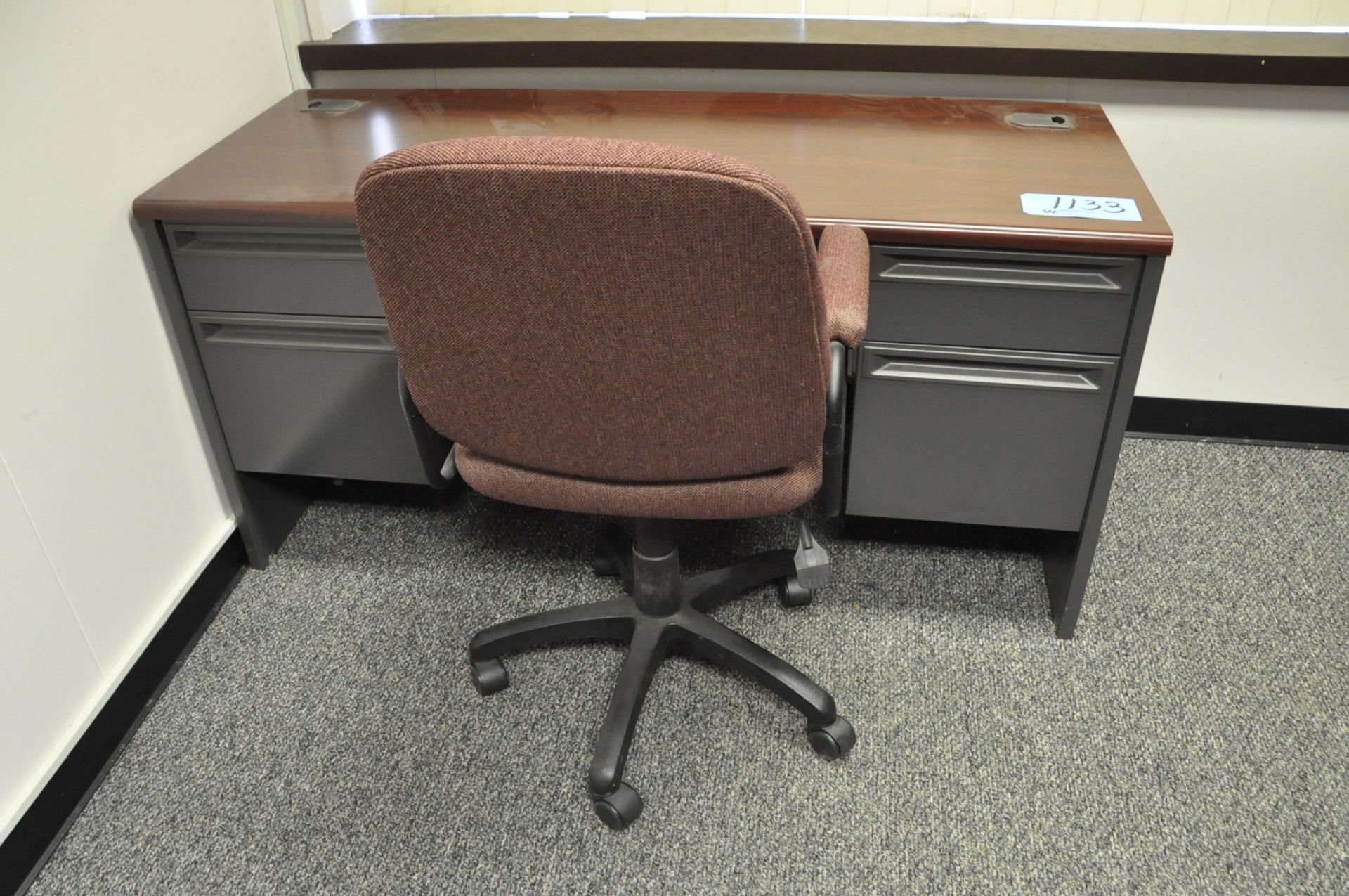 Lot-(19) Office Chairs and (1) Desk, (Bldg 2) - Image 3 of 3
