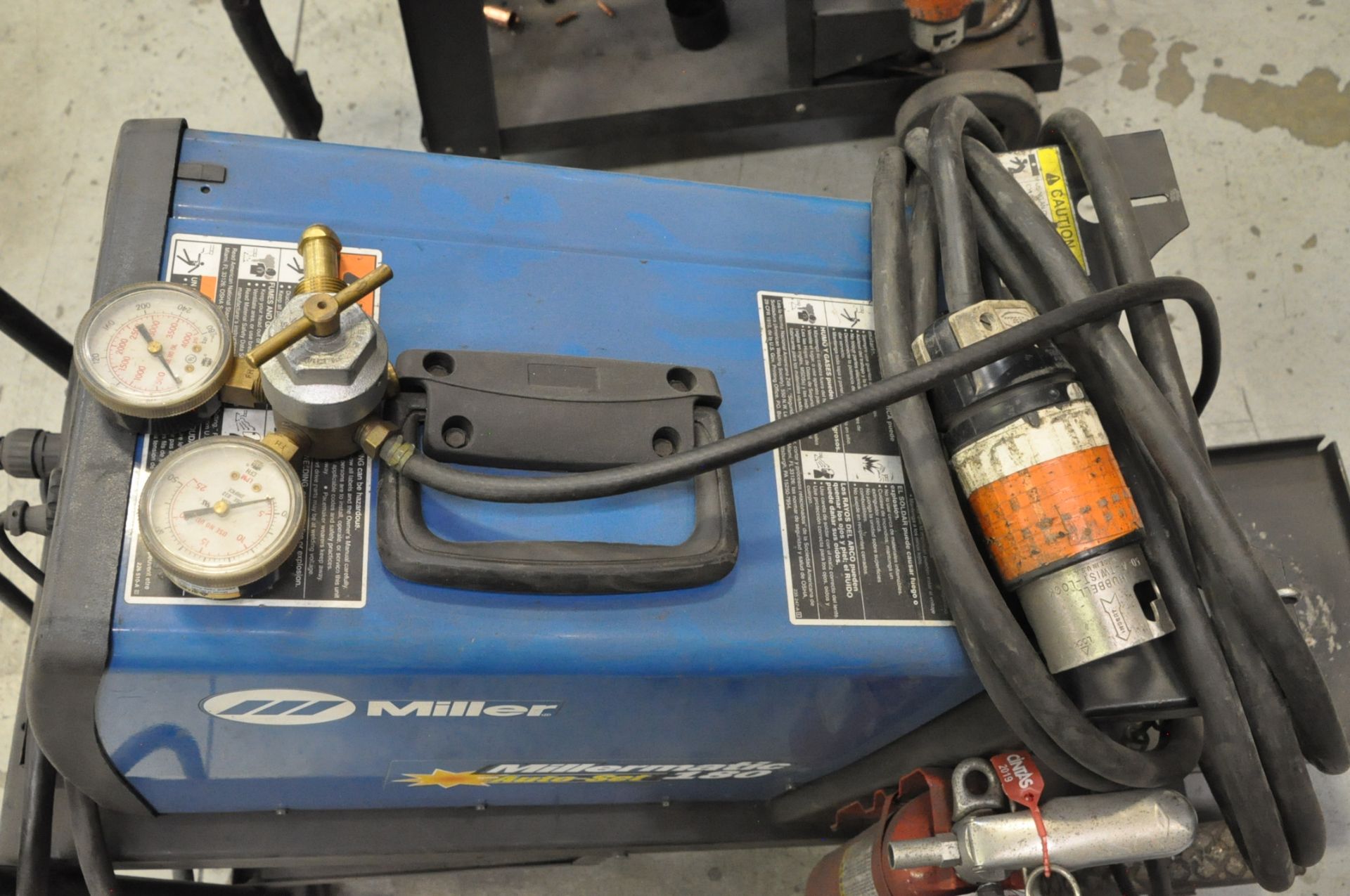 Miller Millermatic 180 Auto-Set, 135-Amps Mig Welding Power Source, with Leads, Portable (2008) - Image 3 of 6