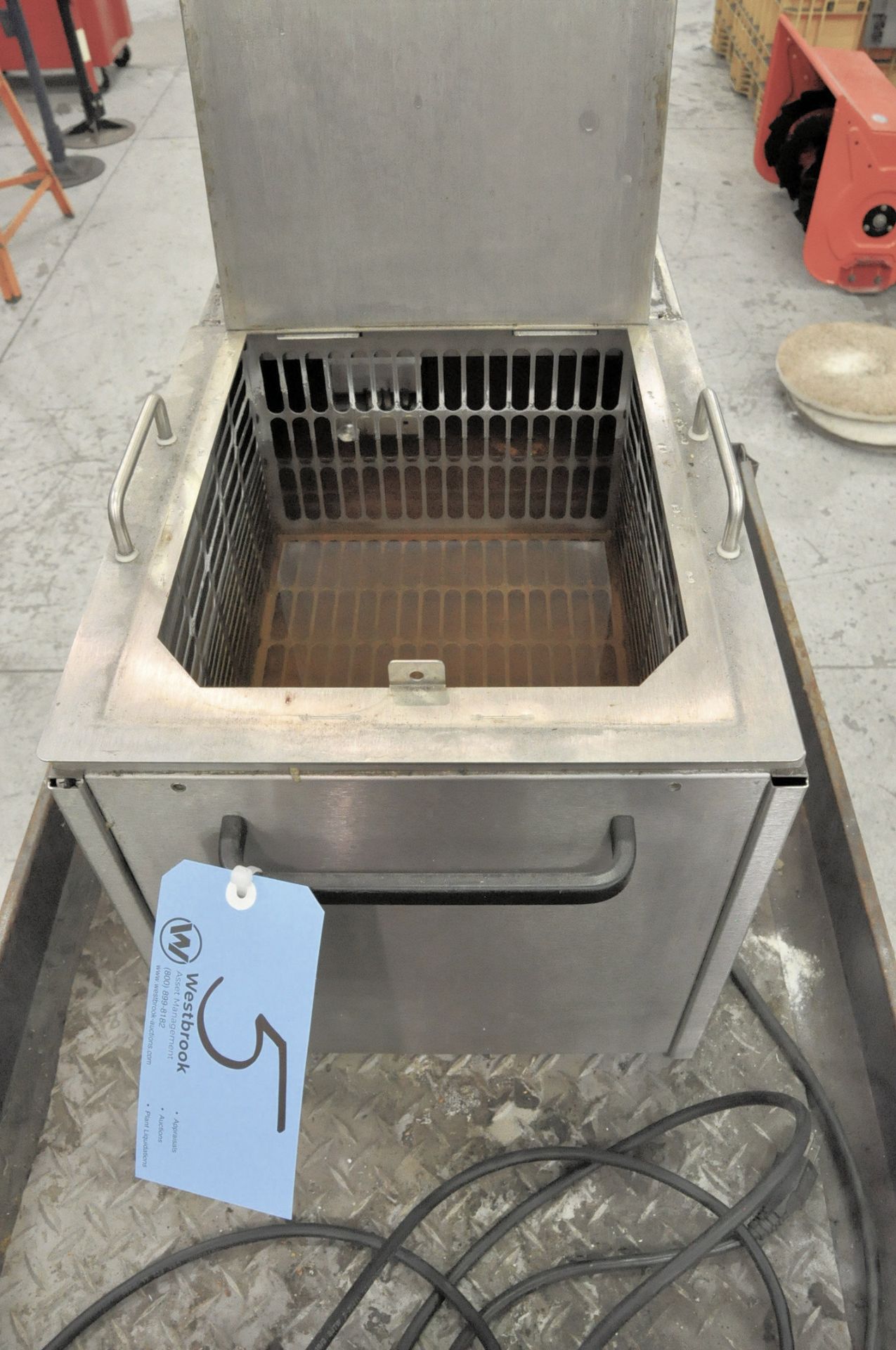 Thermo Electron Haake DL 30 Ultrasonic Parts Cleaner with Cart and Supplies - Image 3 of 3